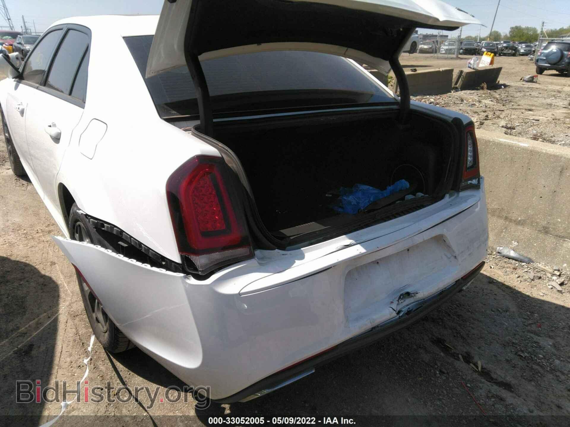2017 CHRYSLER 300 - VIN: 2C3CCAGG0HH558066 - Фото 6