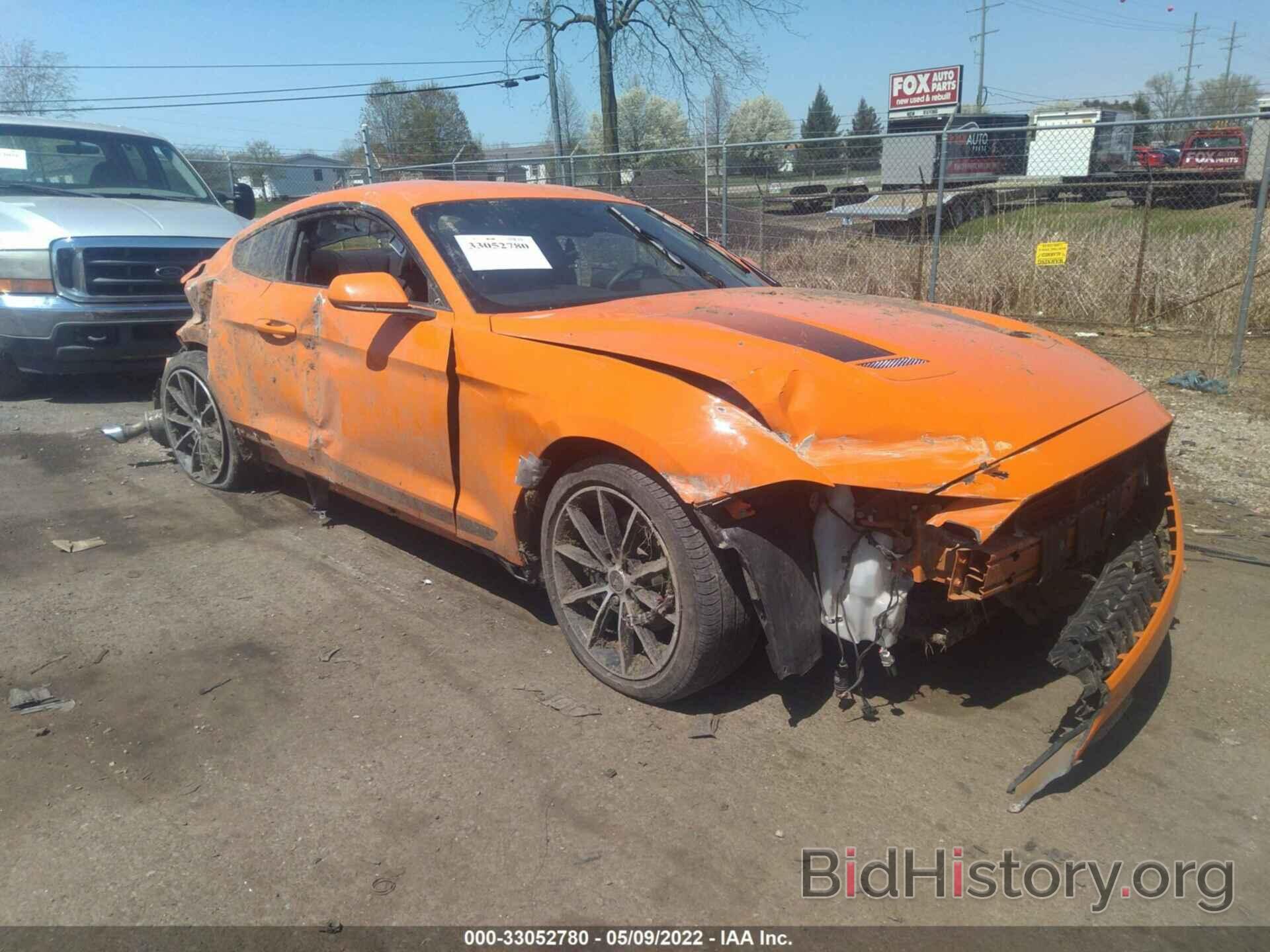 Photo 1FA6P8TH9L5126926 - FORD MUSTANG 2020