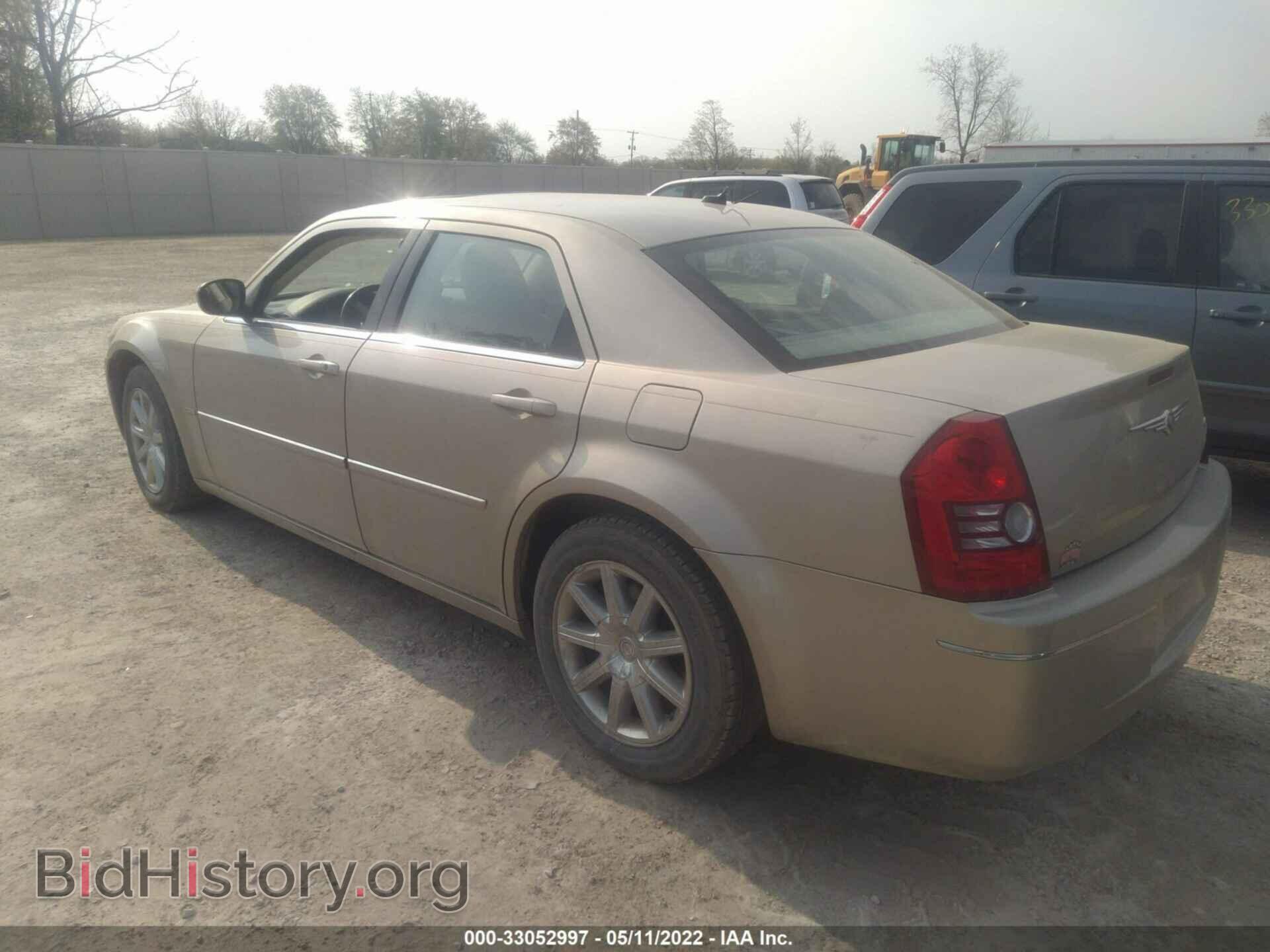 2008 CHRYSLER 300 - VIN: 2C3LA53G18H231114 - Фото 3