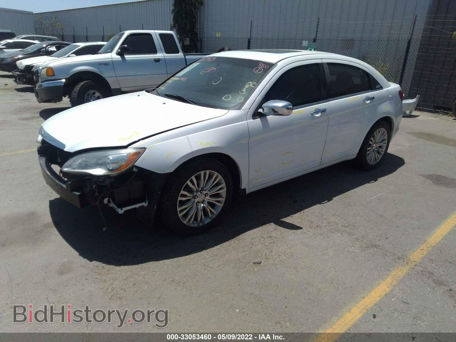 2011 CHRYSLER 200 - VIN: 1C3BC2FG7BN581622 - Фото 2