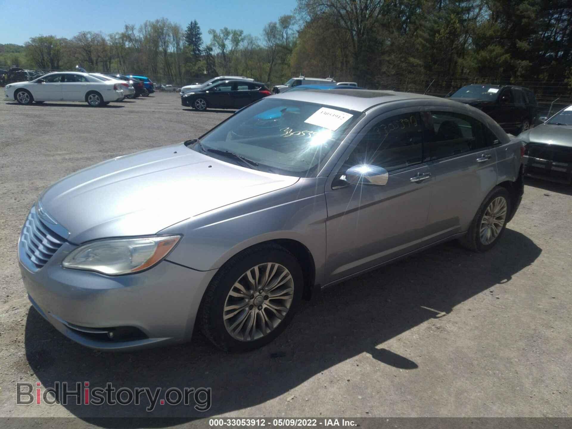 2013 CHRYSLER 200 - VIN: 1C3CCBCG9DN510093 - Фото 2