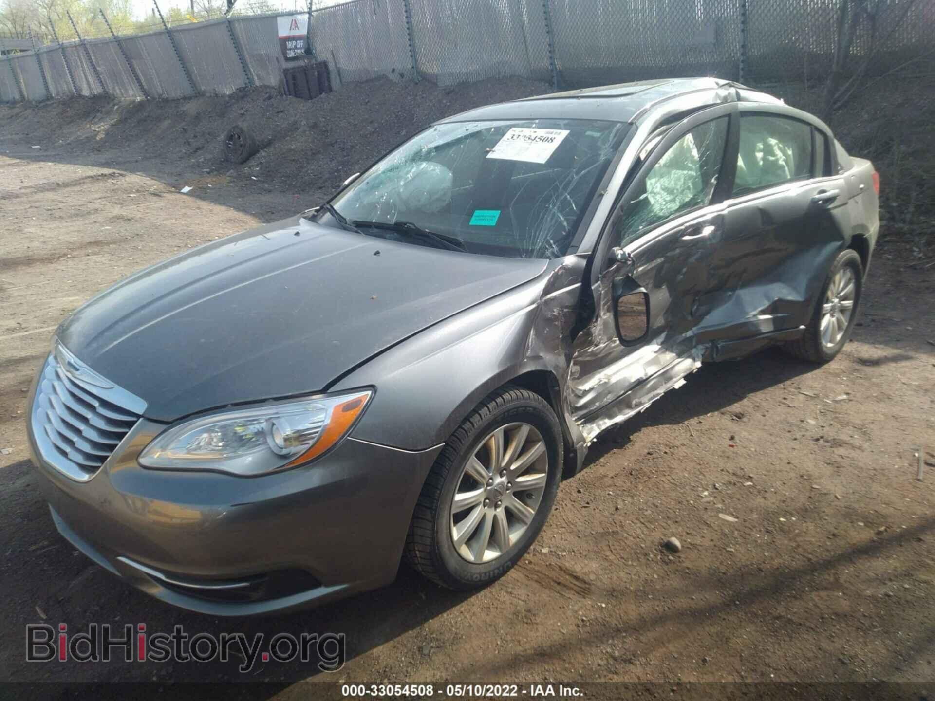 2013 CHRYSLER 200 - VIN: 1C3CCBBB2DN575647 - Photo 2