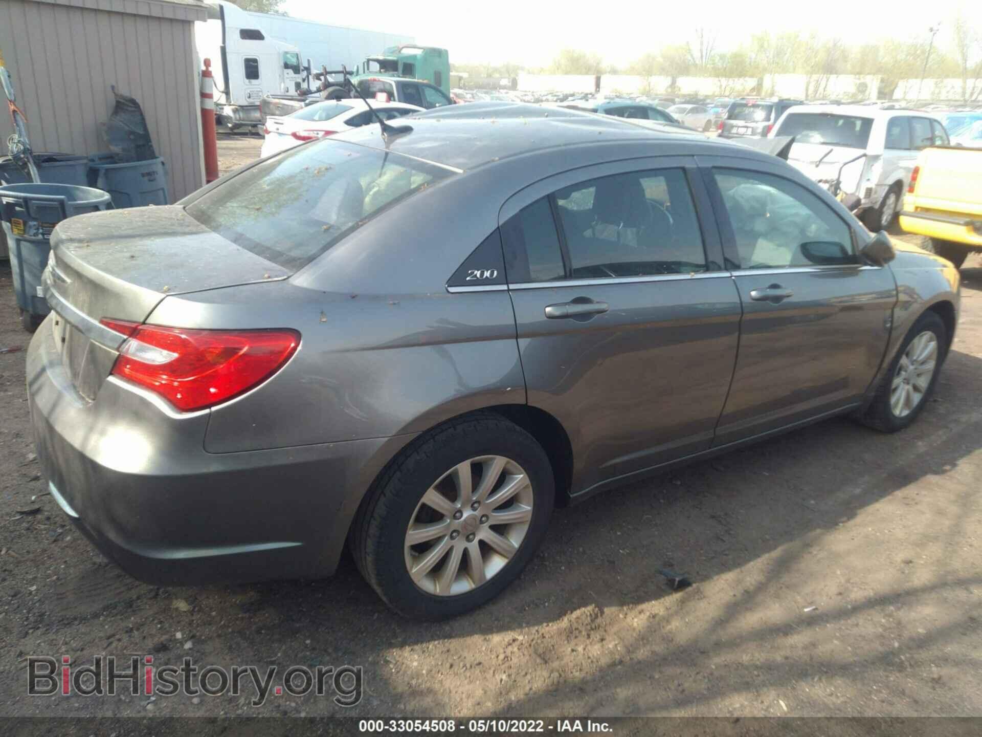 2013 CHRYSLER 200 - VIN: 1C3CCBBB2DN575647 - Photo 4