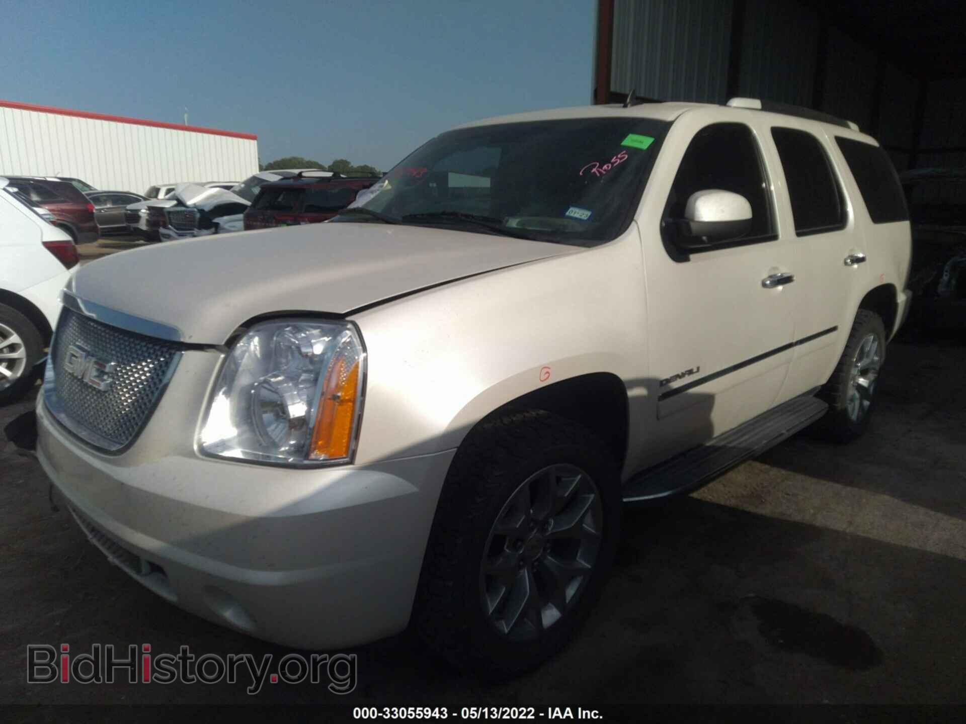 2011 GMC YUKON - VIN: 1GKS2EEF3BR387062 - Photo 2