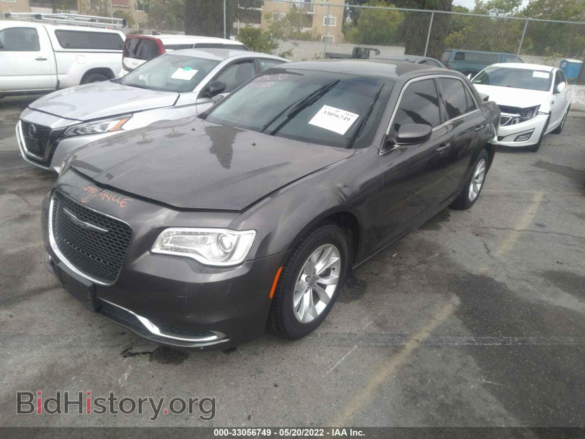 2015 CHRYSLER 300 - VIN: 2C3CCAAG5FH818080 - Фото 2