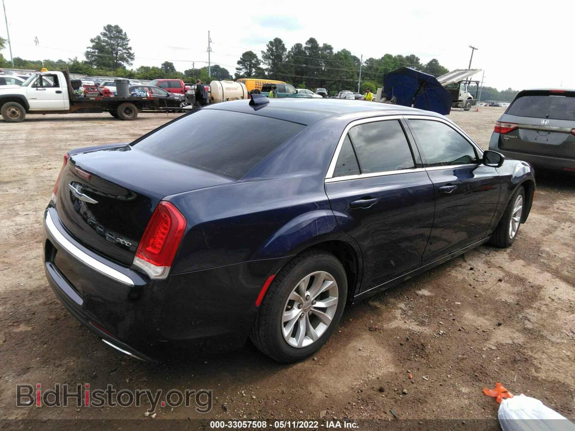 2015 CHRYSLER 300 - VIN: 2C3CCAAG4FH882384 - Photo 4
