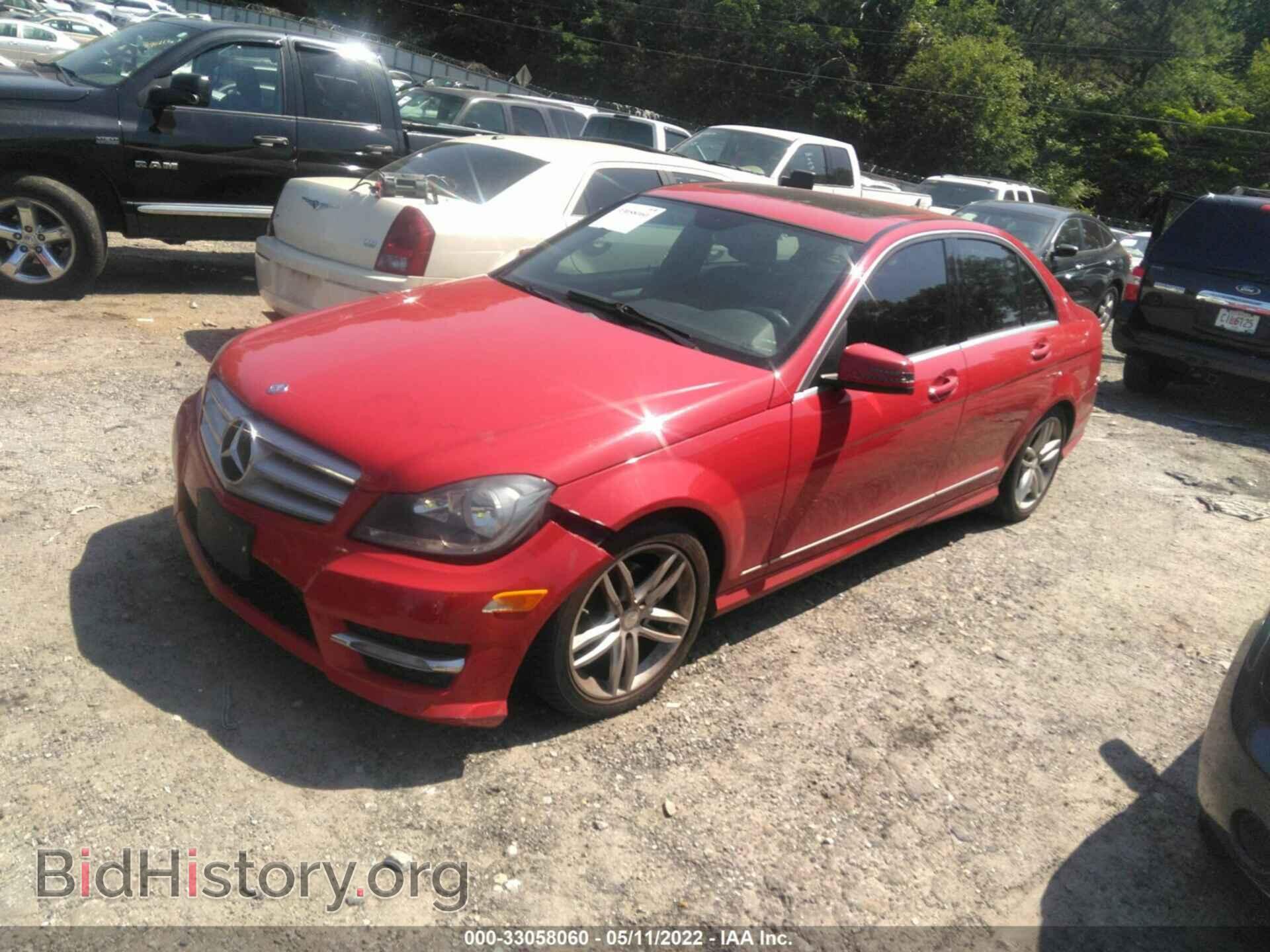 2012 MERCEDES-BENZ C-CLASS - VIN: WDDGF8BB3CA643716 - Фото 2