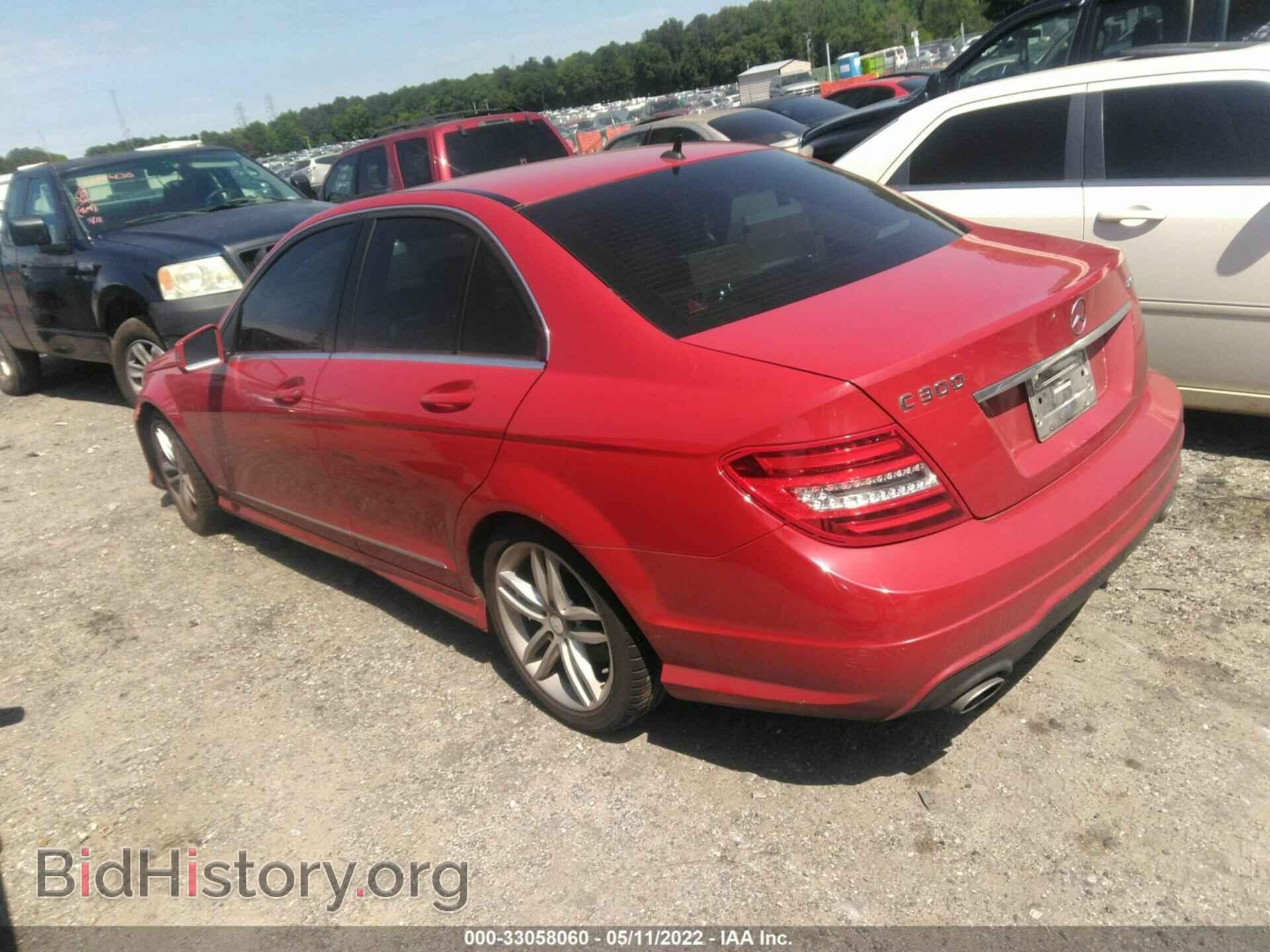 2012 MERCEDES-BENZ C-CLASS - VIN: WDDGF8BB3CA643716 - Фото 3