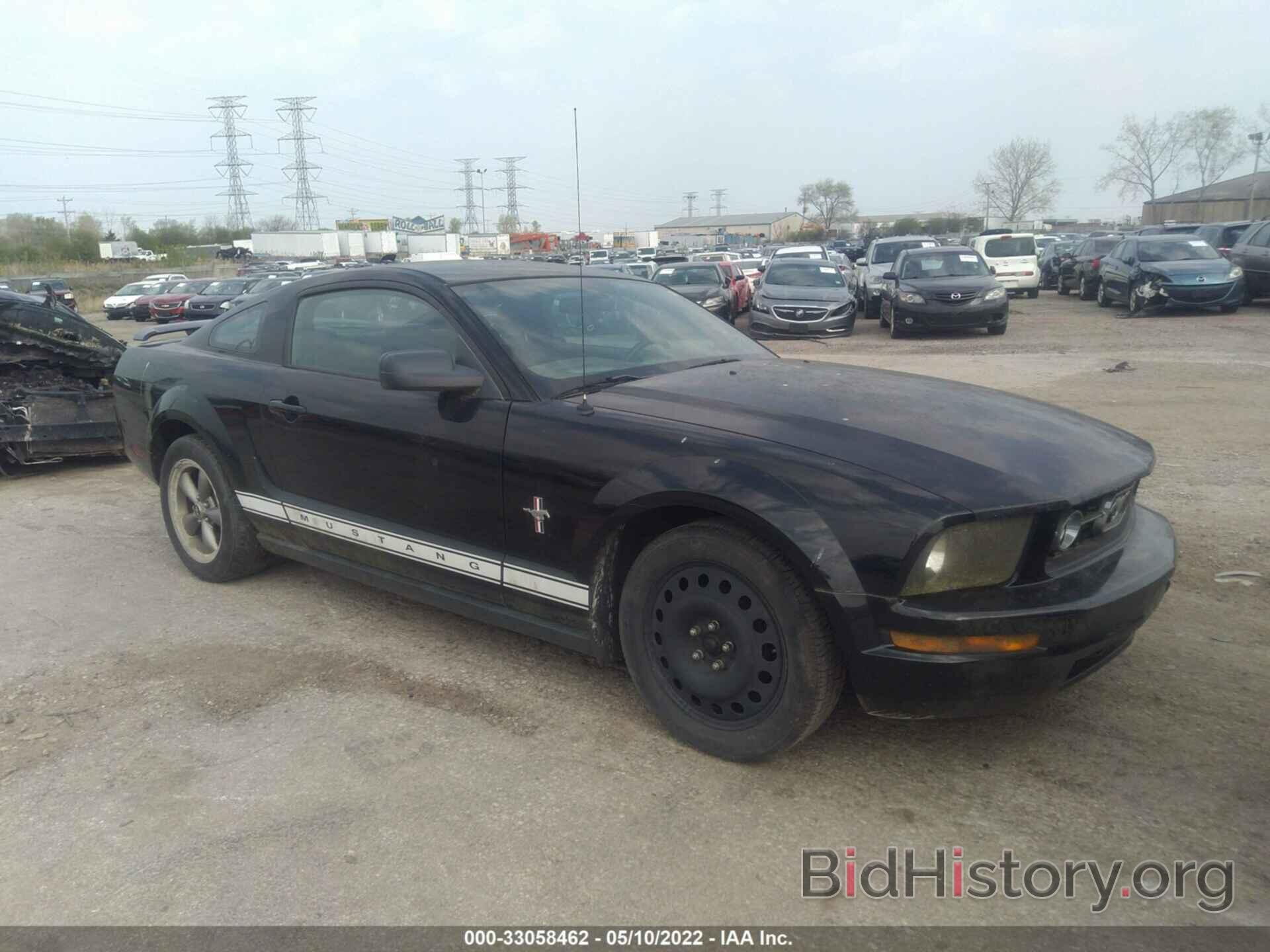Photo 1ZVFT80N465192124 - FORD MUSTANG 2006