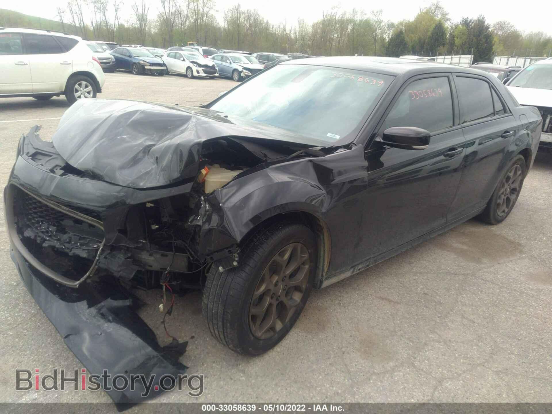 2016 CHRYSLER 300 - VIN: 2C3CCAGG5GH283048 - Photo 2