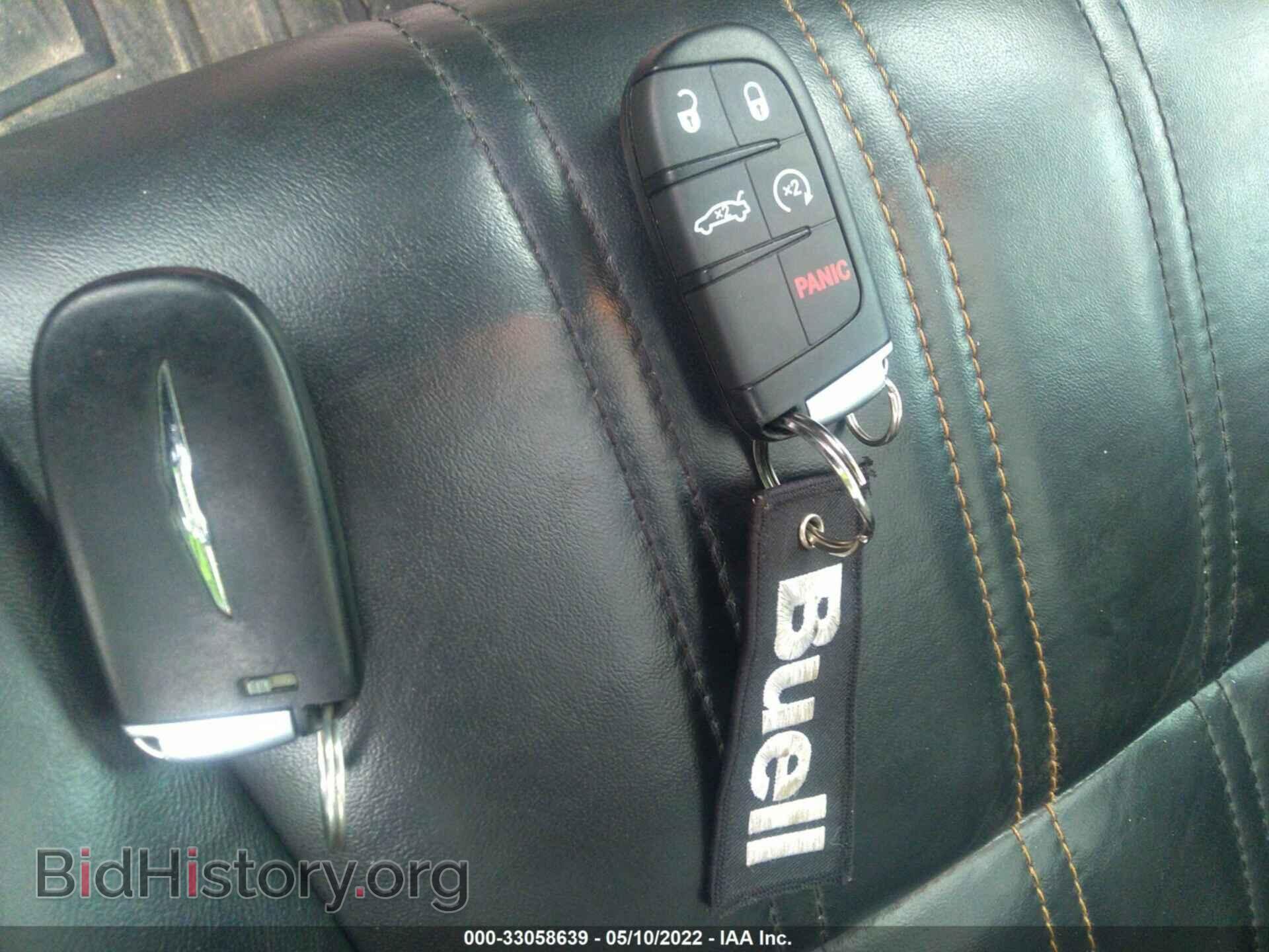 2016 CHRYSLER 300 - VIN: 2C3CCAGG5GH283048 - Photo 11