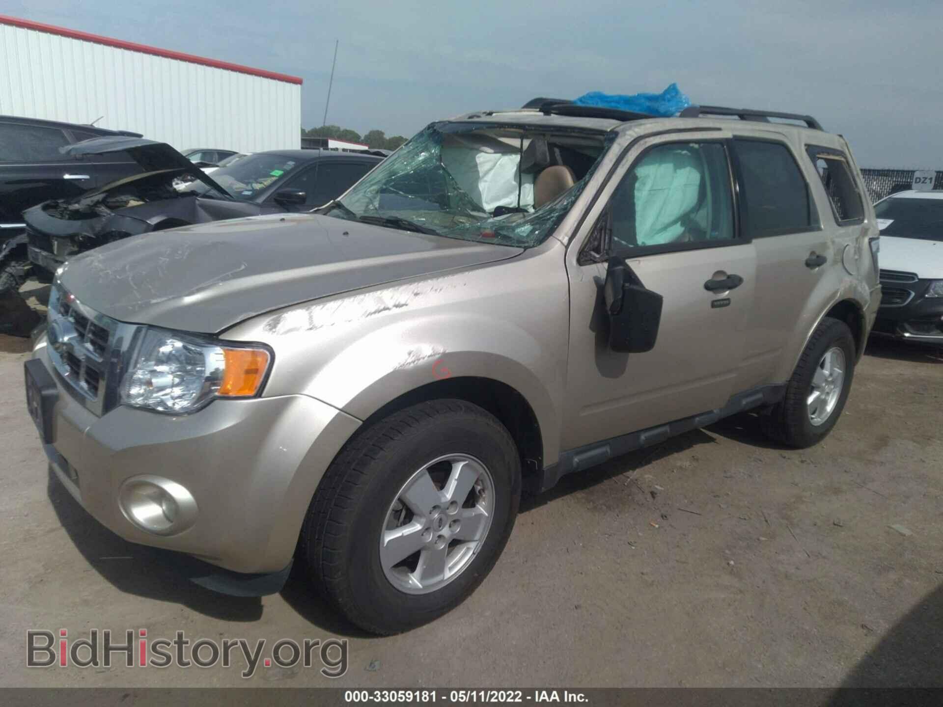 2011 FORD ESCAPE - VIN: 1FMCU0DG2BKC10319 - Фото 2