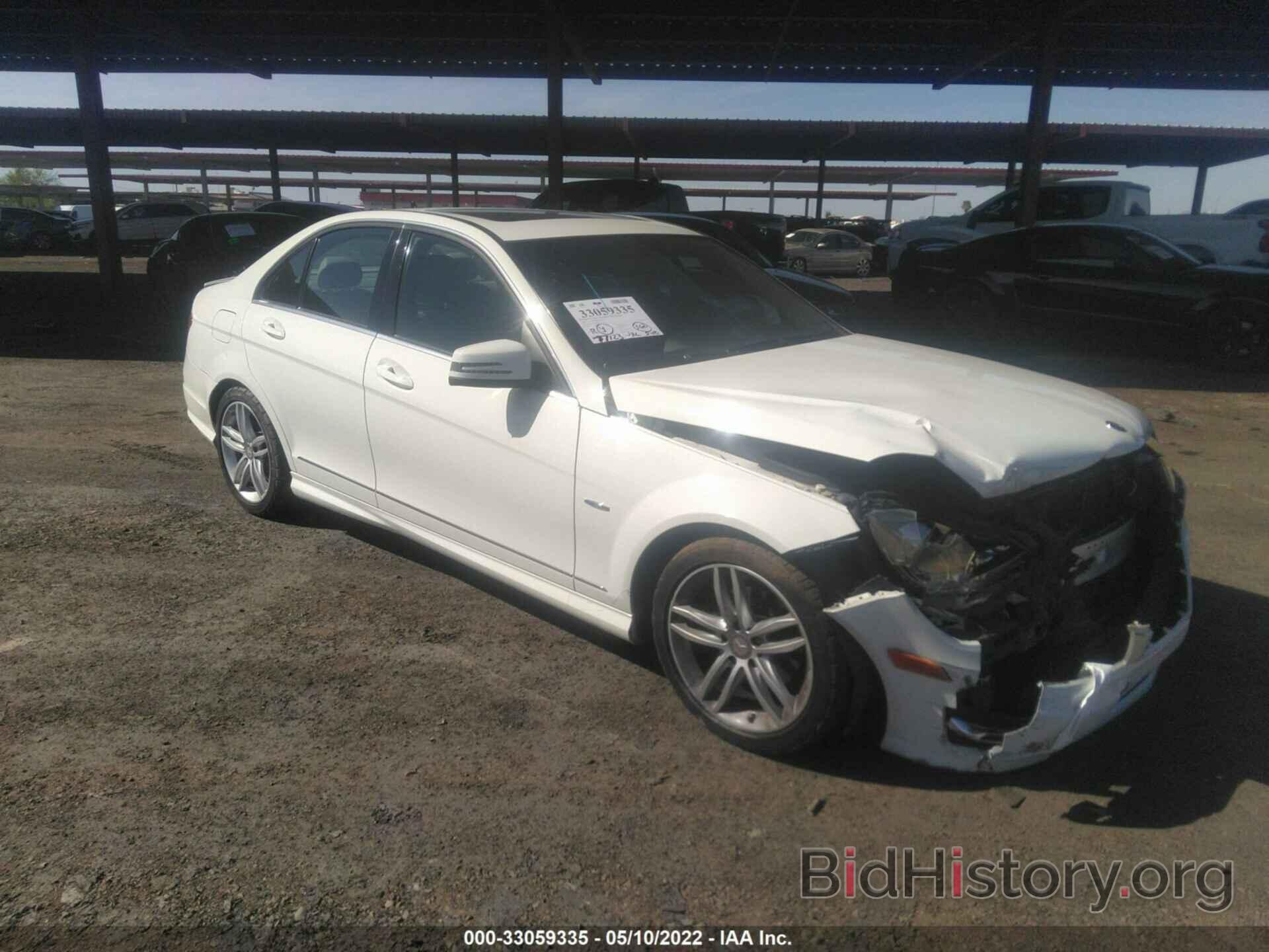 Photo WDDGF4HB1CA614358 - MERCEDES-BENZ C-CLASS 2012