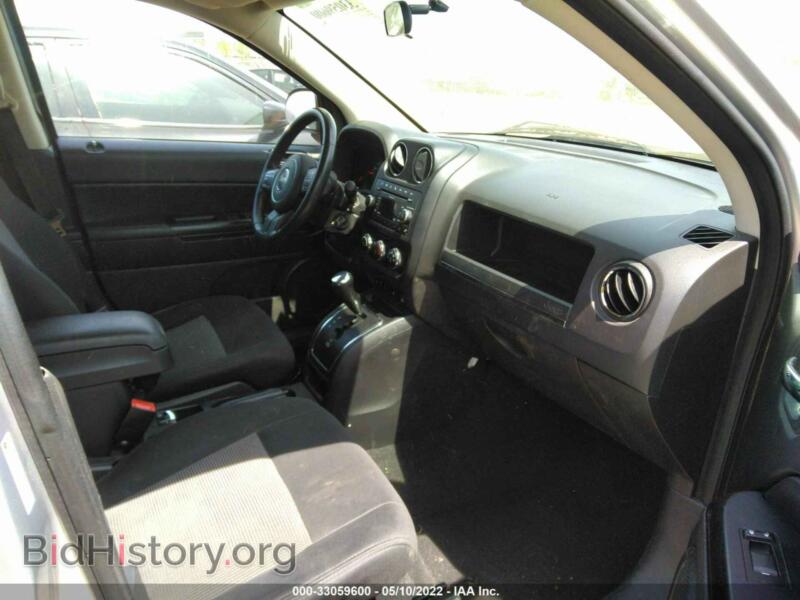 2011 Jeep COMPASS (VIN 1J4NF1FB6BD210921) — photo 5 of 11
