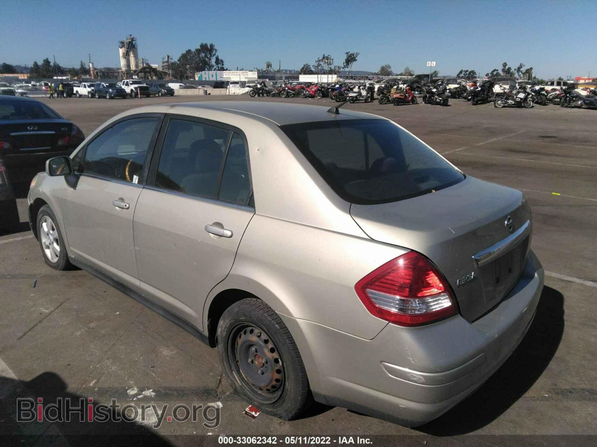 2008 NISSAN VERSA - VIN: 3N1BC11E28L385823 - Фото 3