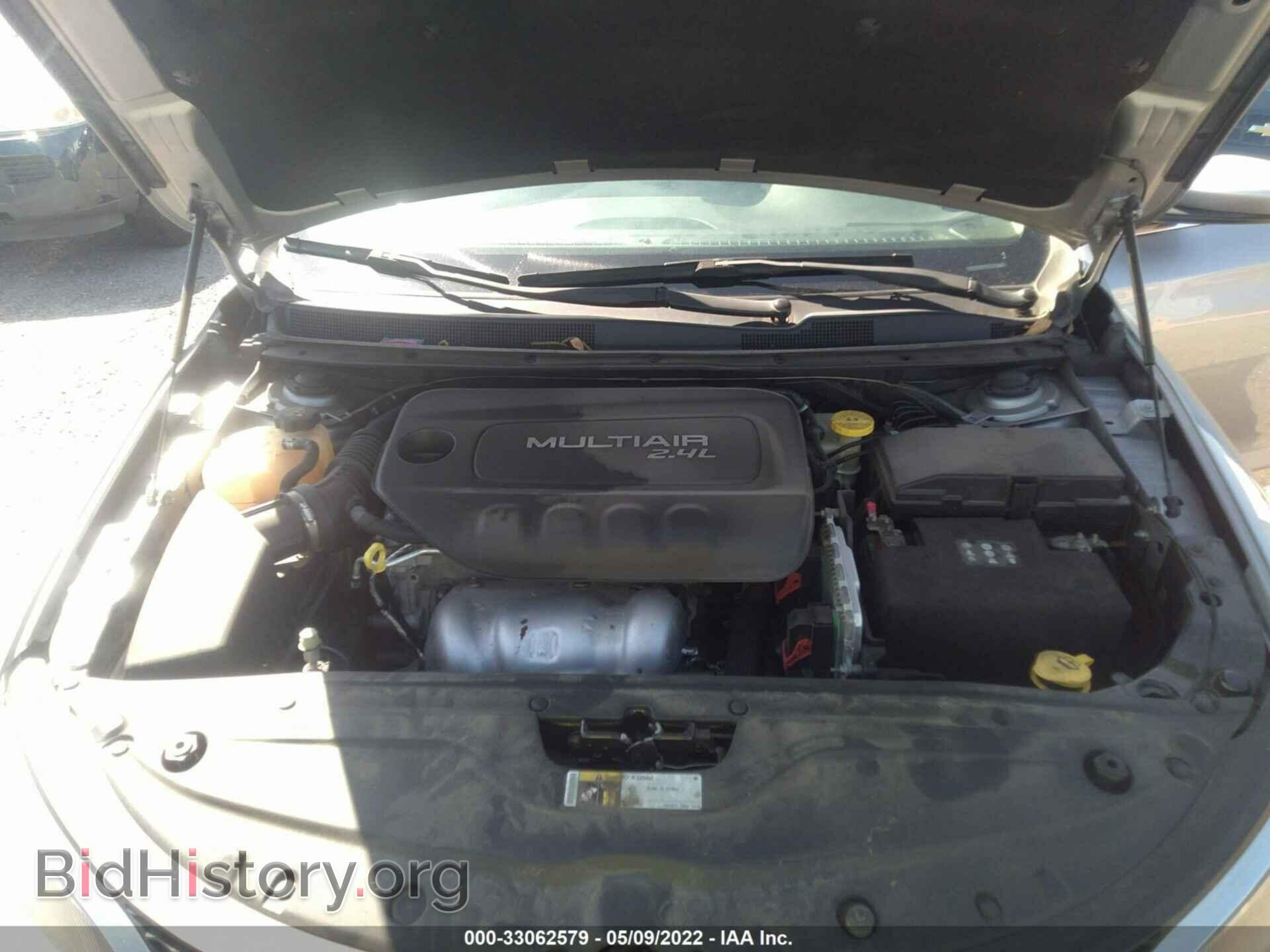 2015 CHRYSLER 200 - VIN: 1C3CCCAB5FN637603 - Фото 10