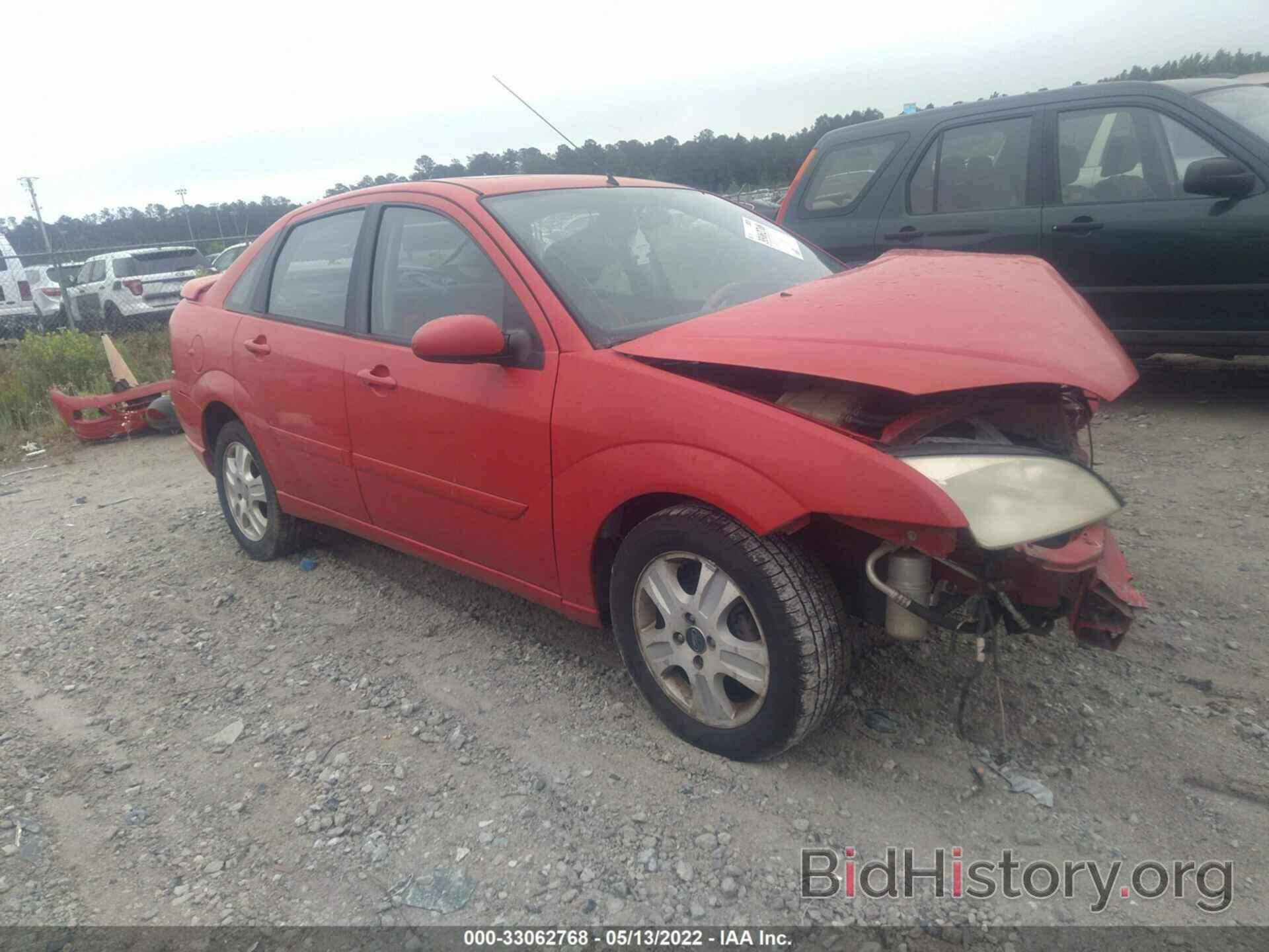 Photo 1FAFP38ZX6W248715 - FORD FOCUS 2006
