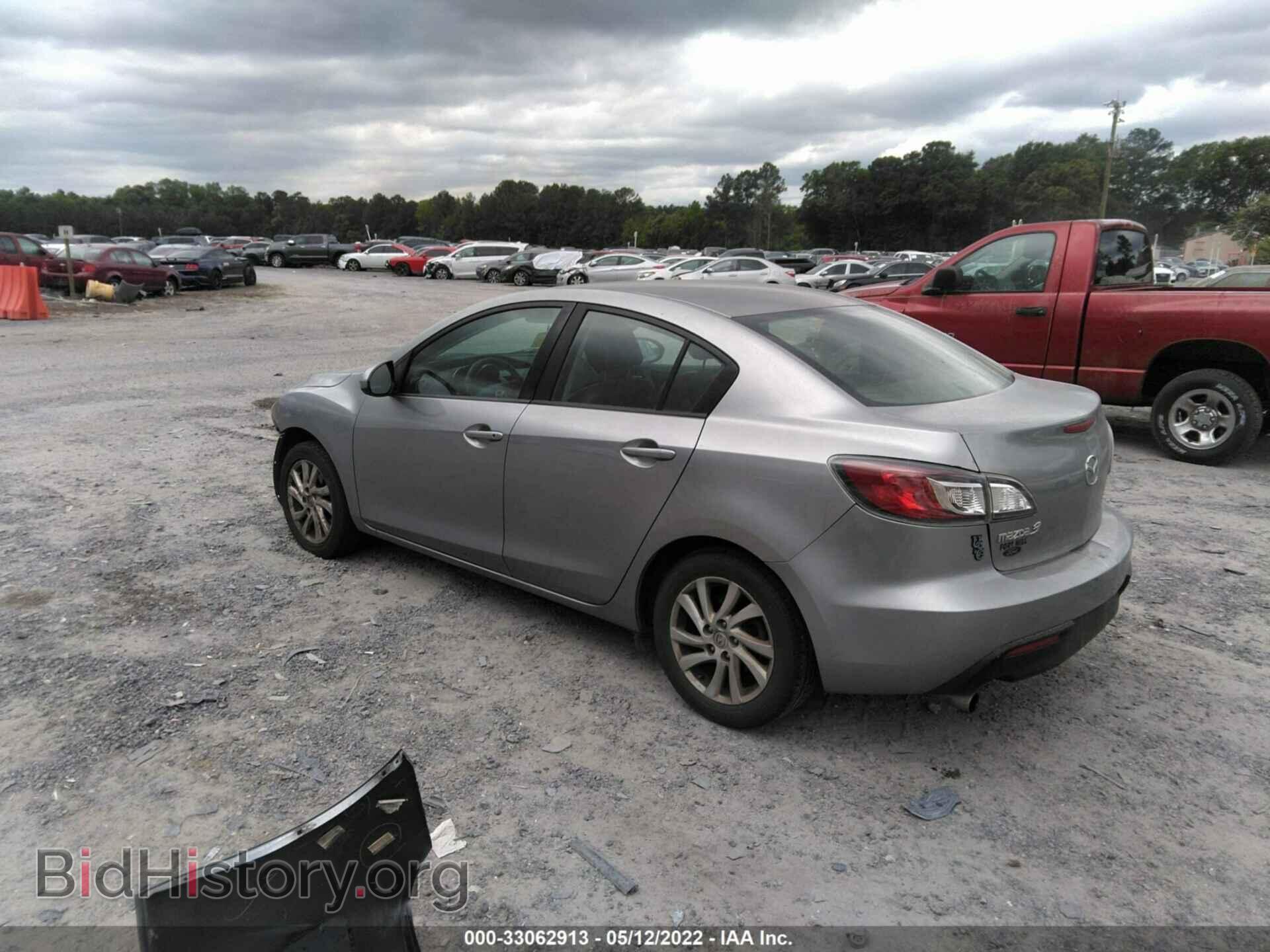 2012 MAZDA MAZDA3 - VIN: JM1BL1V8XC1598343 - Фото 3
