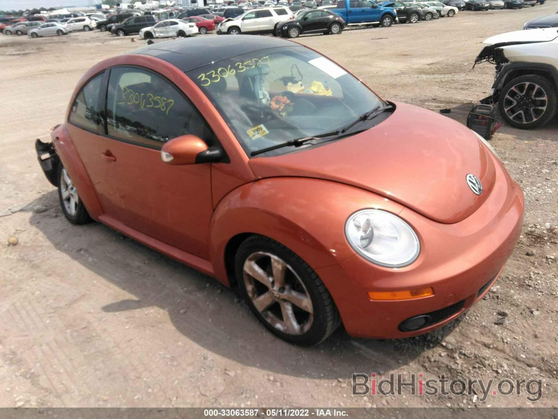 Photo 3VWRW3AG9AM035411 - VOLKSWAGEN NEW BEETLE COUPE 2010