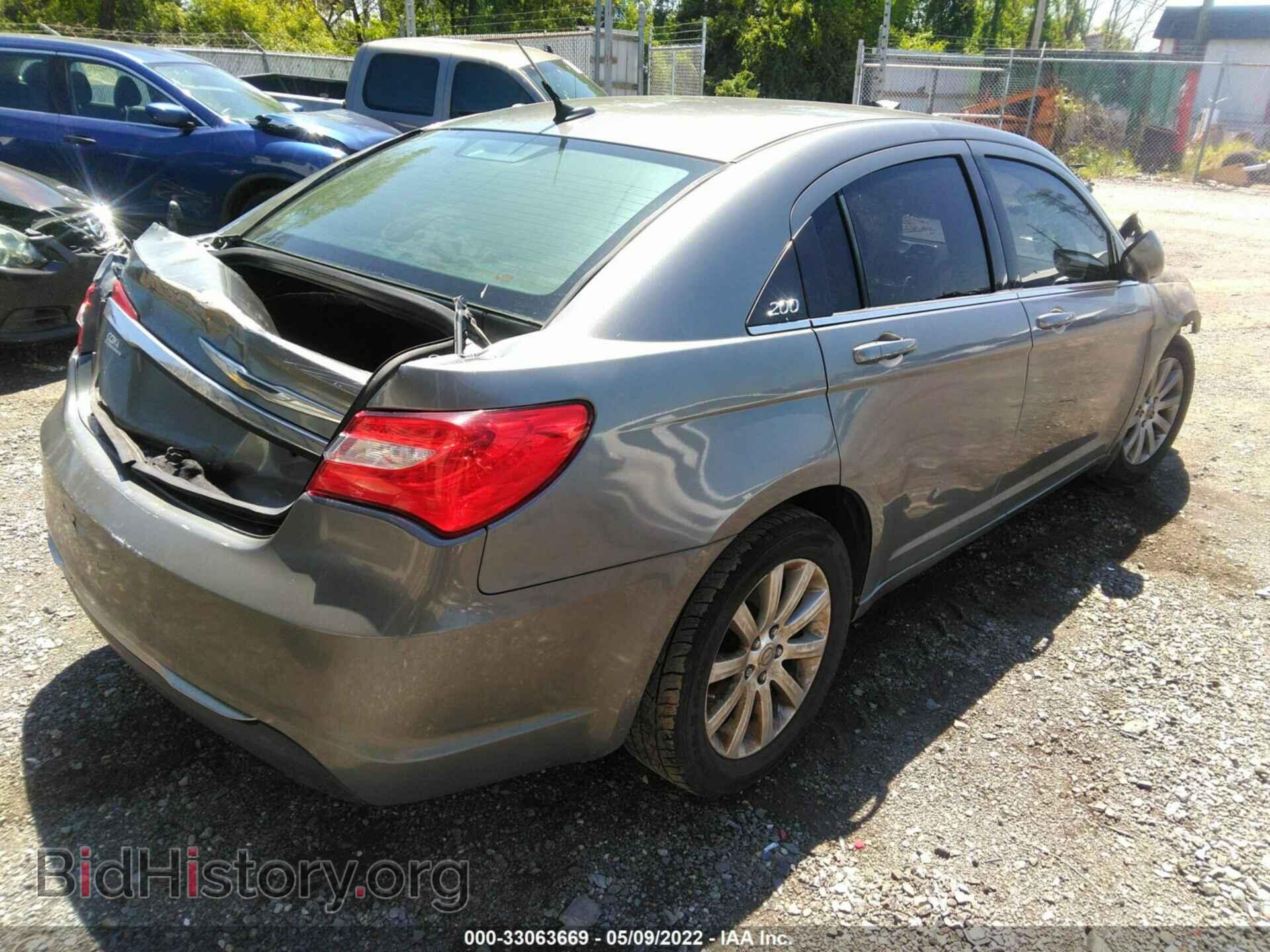 2012 CHRYSLER 200 - VIN: 1C3CCBBB2CN137631 - Фото 4