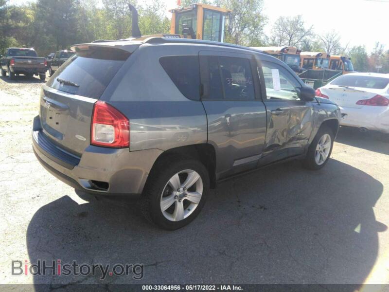 2011 Jeep COMPASS (VIN 1J4NF1FB9BD301830) — photo 4 of 11