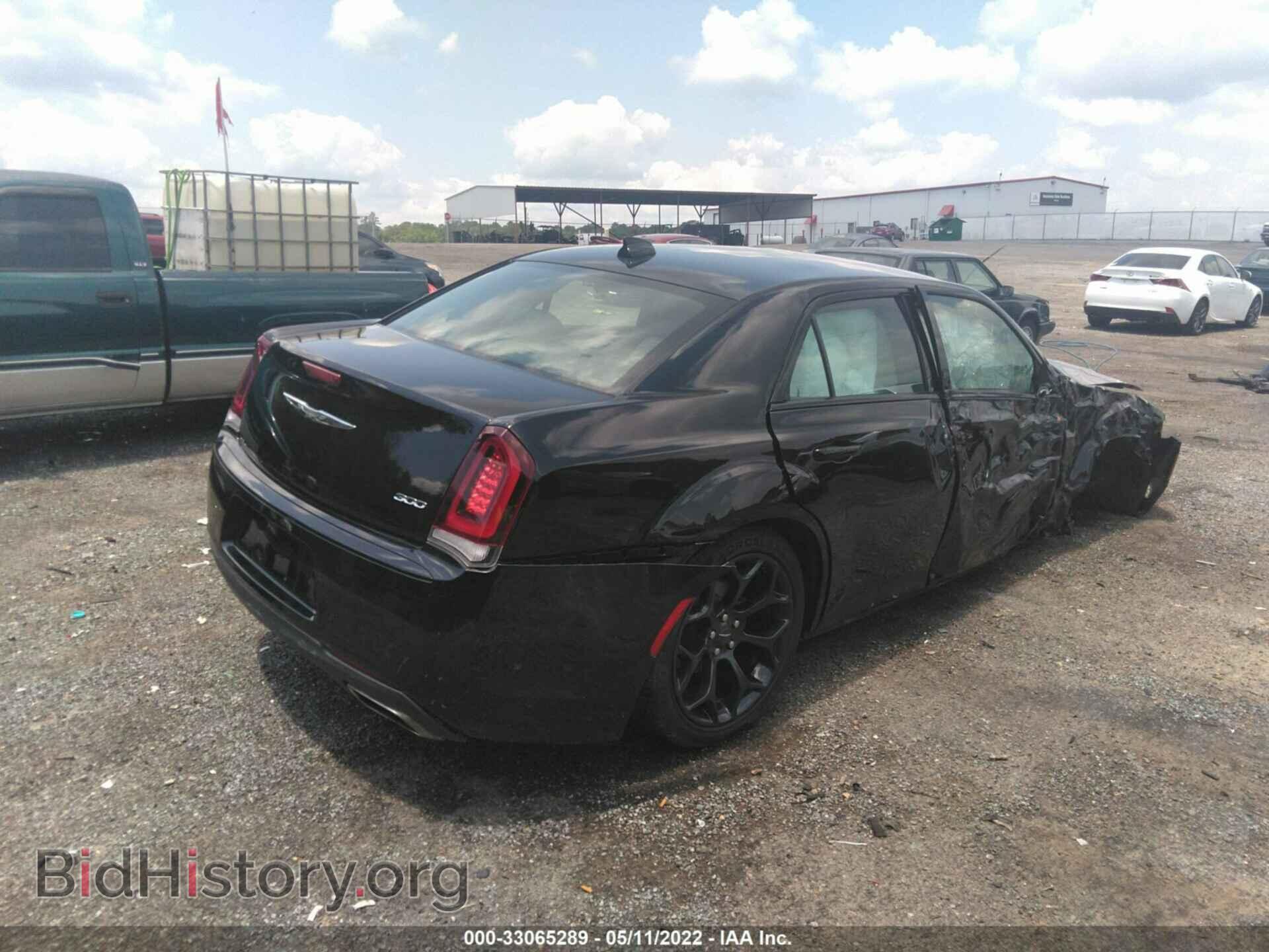 2019 CHRYSLER 300 - VIN: 2C3CCAAGXKH614286 - Фото 4