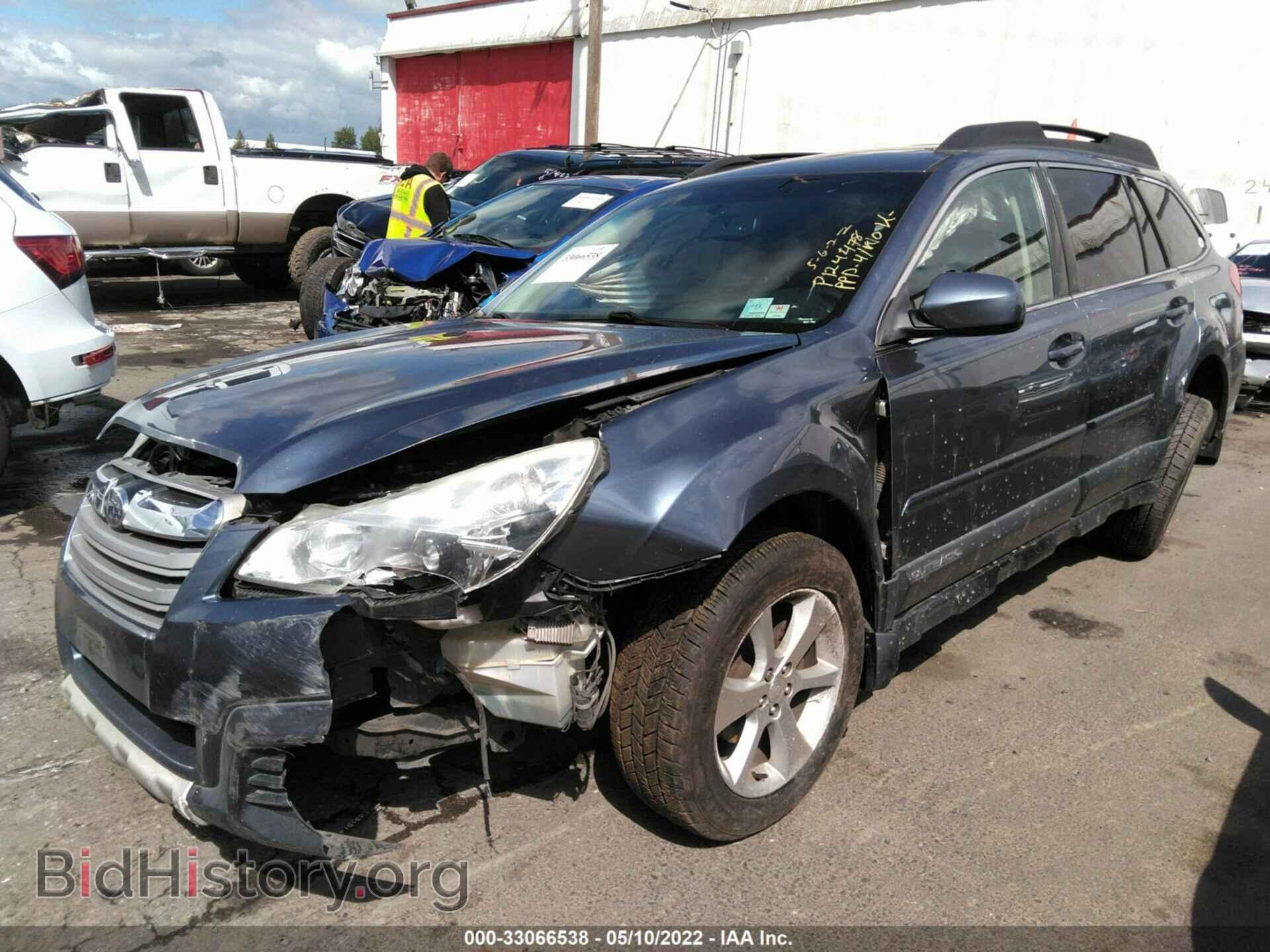 2014 SUBARU OUTBACK - VIN: 4S4BRBLC4E3232229 - Фото 2