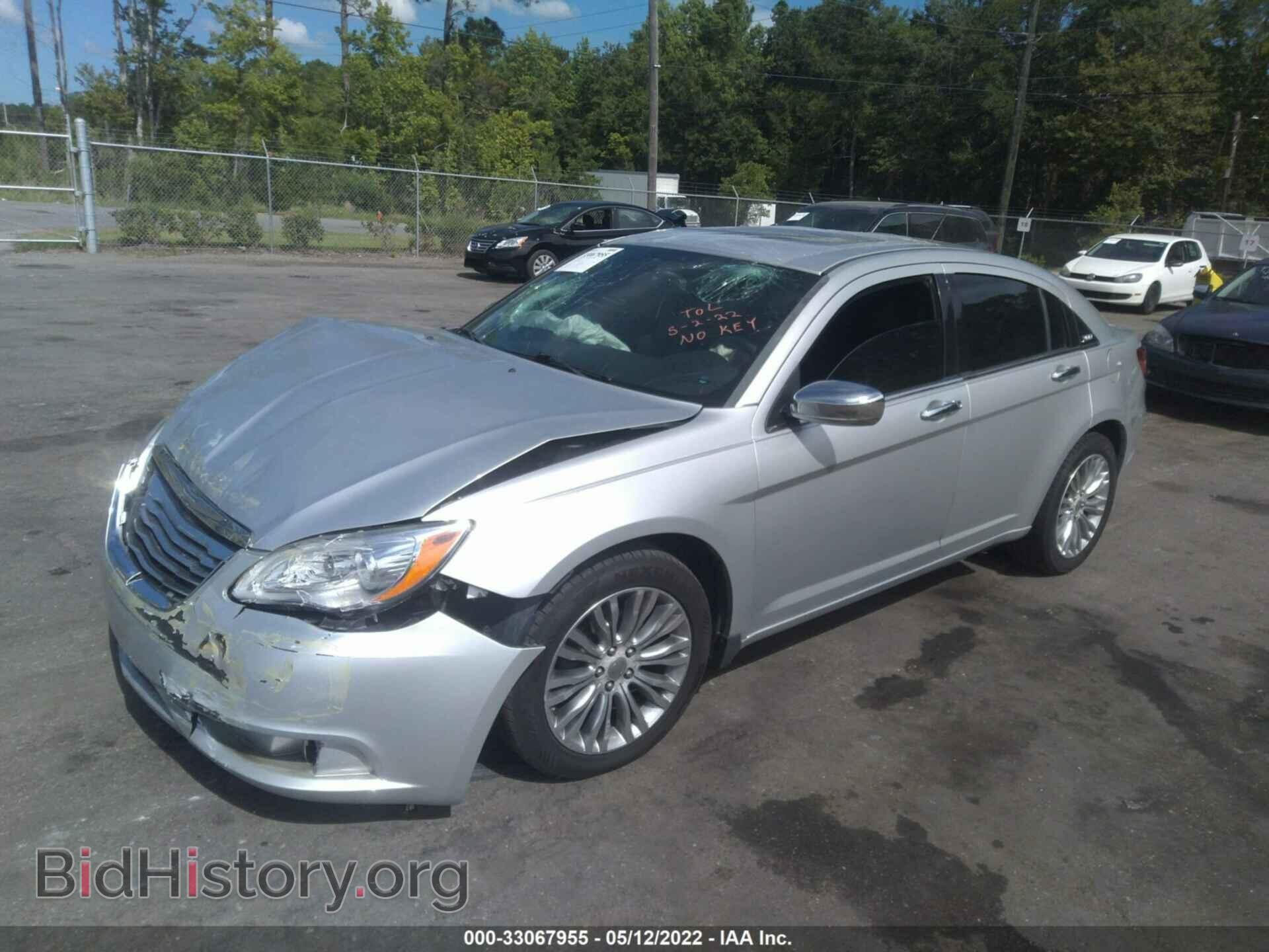 2012 CHRYSLER 200 - VIN: 1C3CCBCB2CN293022 - Фото 2
