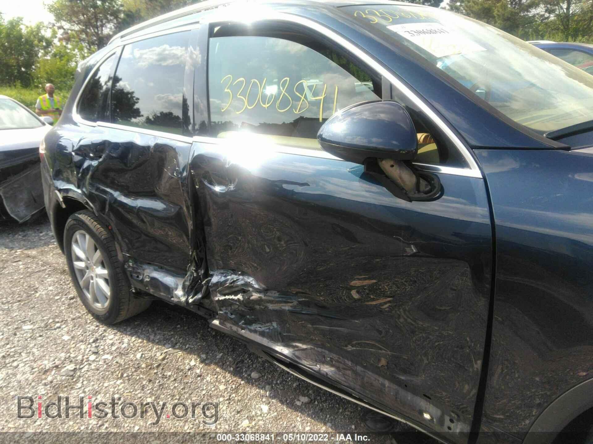 2011 PORSCHE CAYENNE - VIN: WP1AA2A21BLA07410 - Photo 6