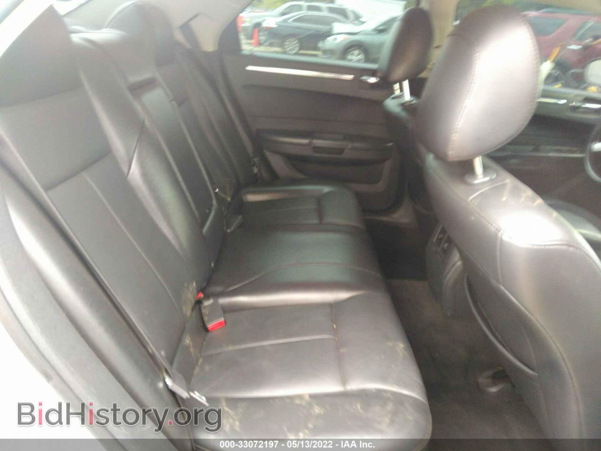 2010 CHRYSLER 300 - VIN: 2C3CA5CV1AH105646 - Фото 8