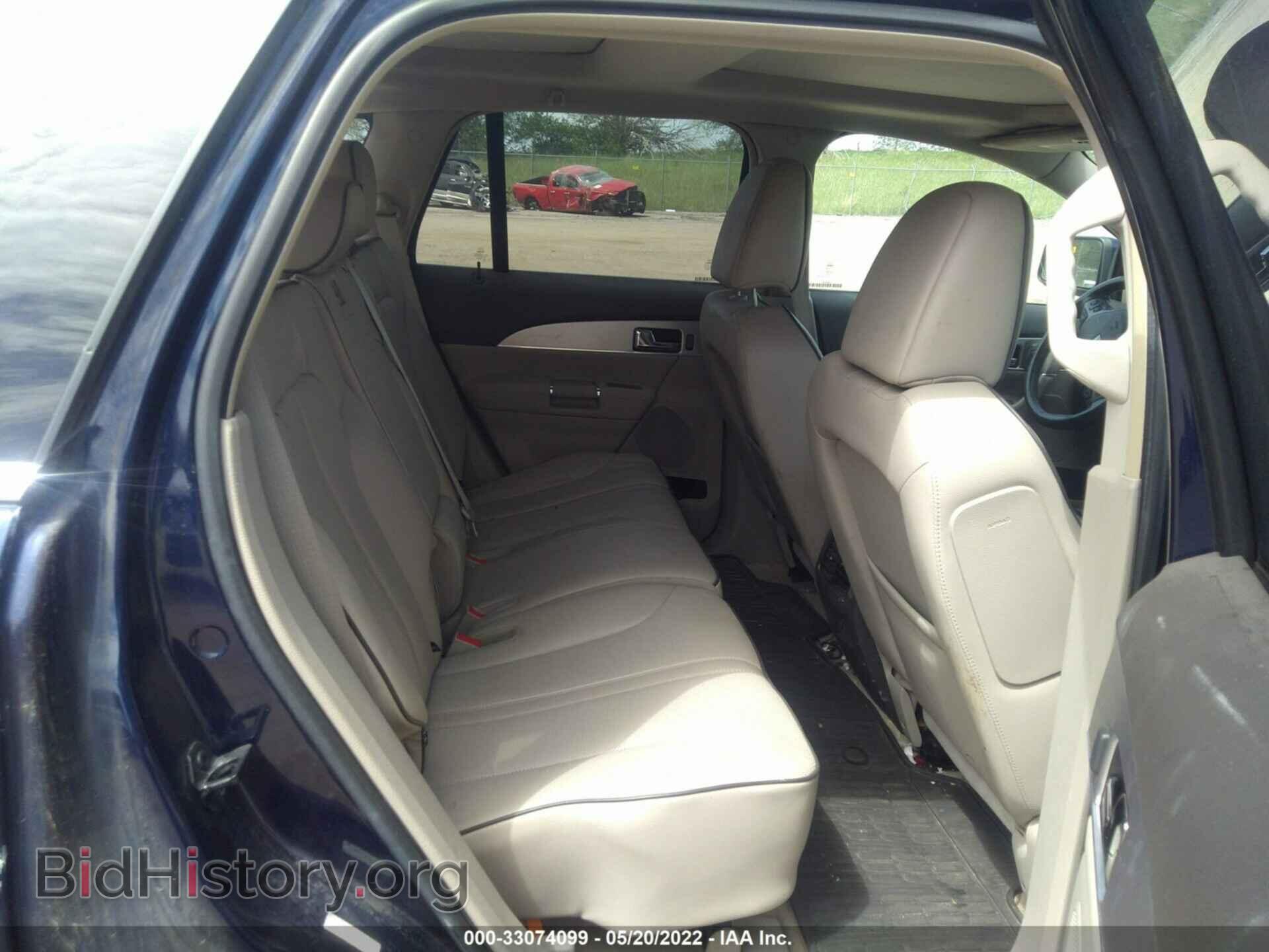 2011 LINCOLN MKX - VIN: 2LMDJ8JK2BBJ15813 - Photo 8