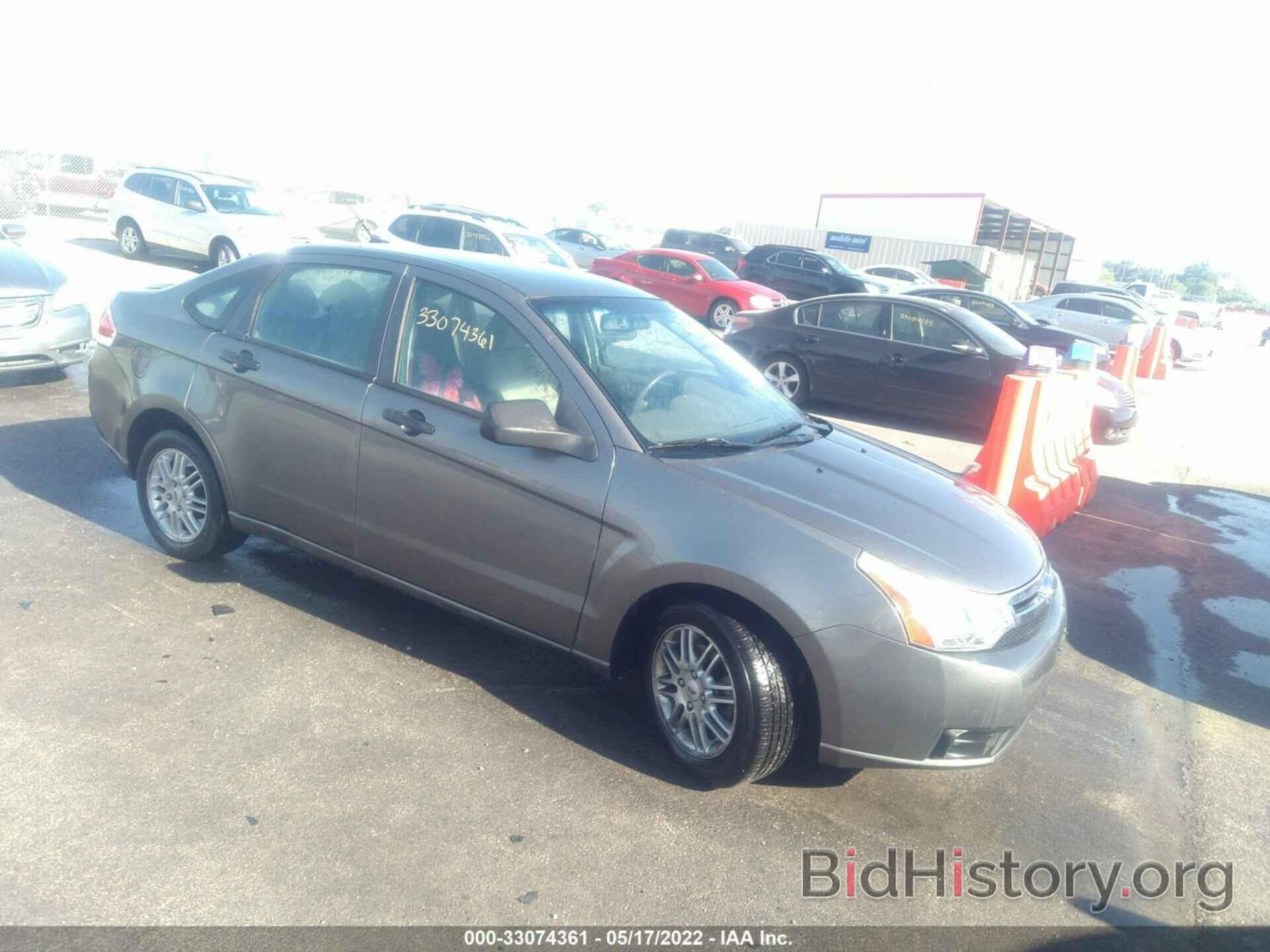 Photo 1FAHP35N29W198102 - FORD FOCUS 2009