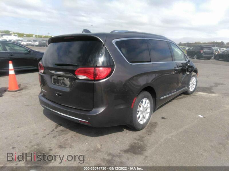 2020 Chrysler PACIFICA (VIN 2C4RC1BG0LR139358) — photo 4 of 10