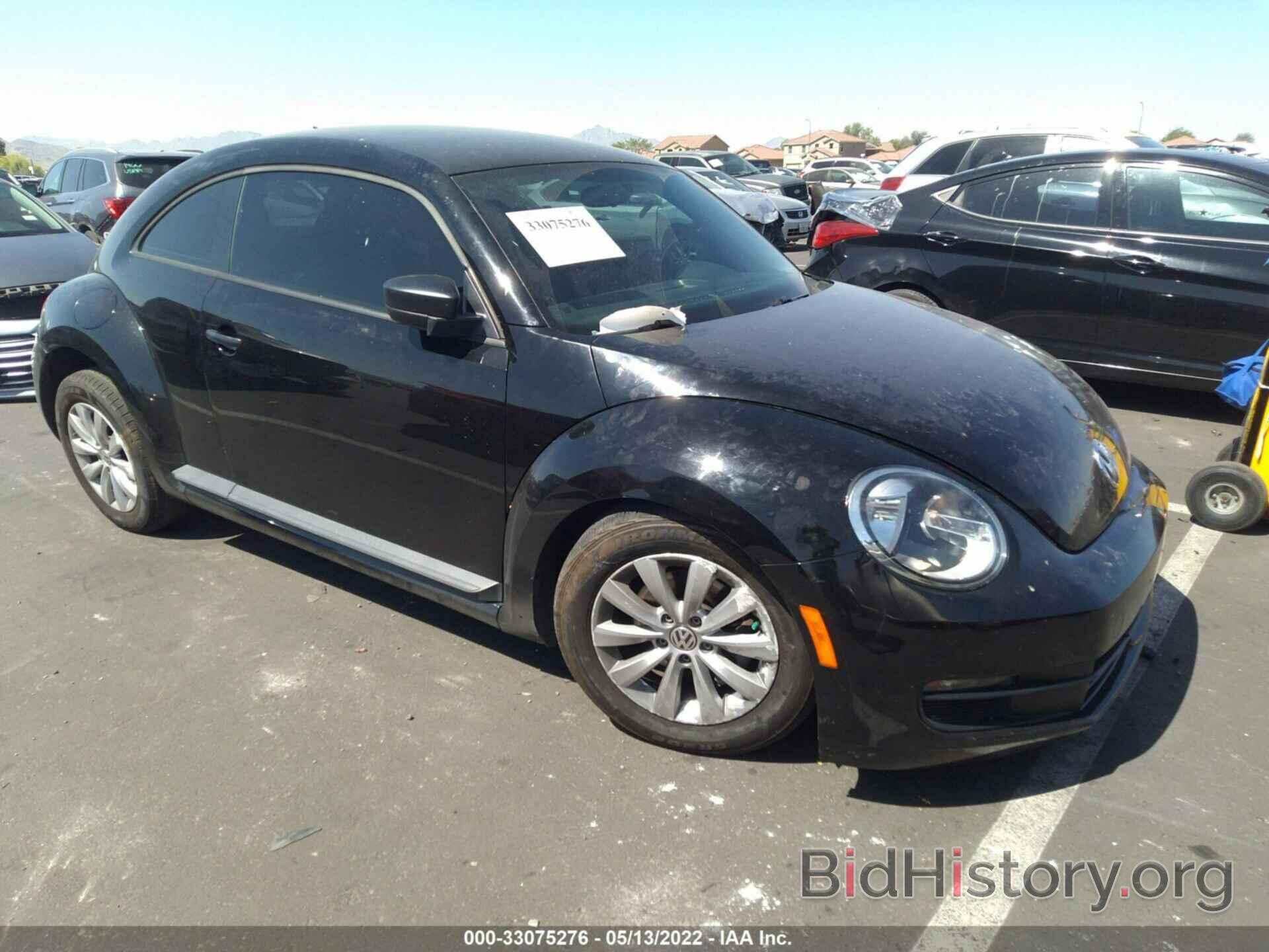 Photo 3VWFP7AT0EM620677 - VOLKSWAGEN BEETLE COUPE 2014