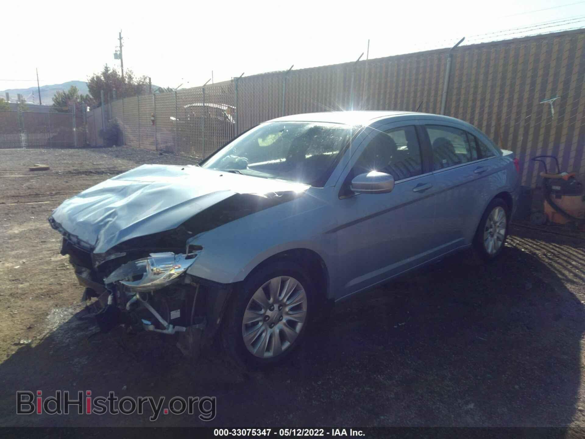 2013 CHRYSLER 200 - VIN: 1C3CCBABXDN606497 - Фото 2