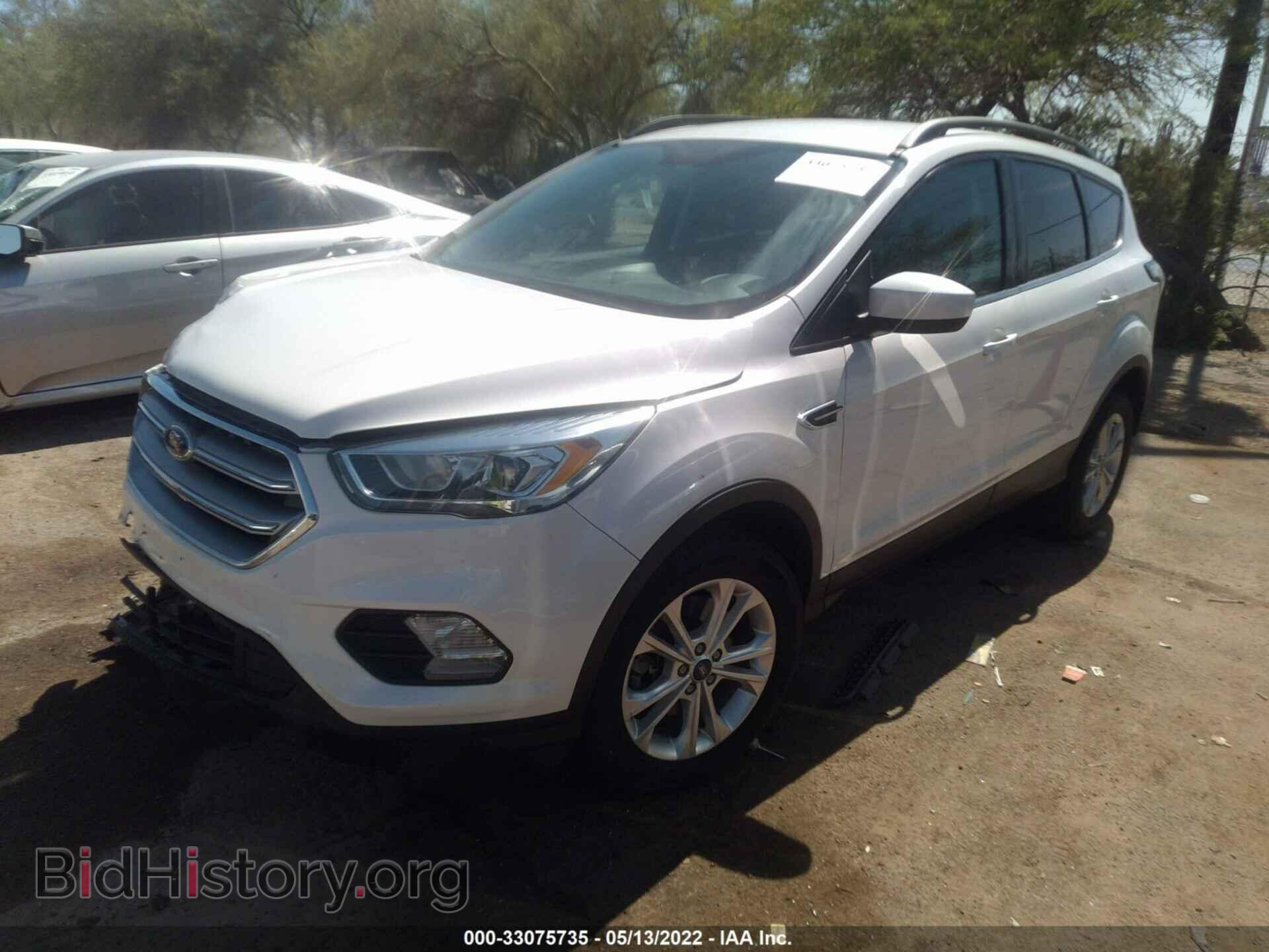 2017 FORD ESCAPE - VIN: 1FMCU9G9XHUB80209 - Фото 2