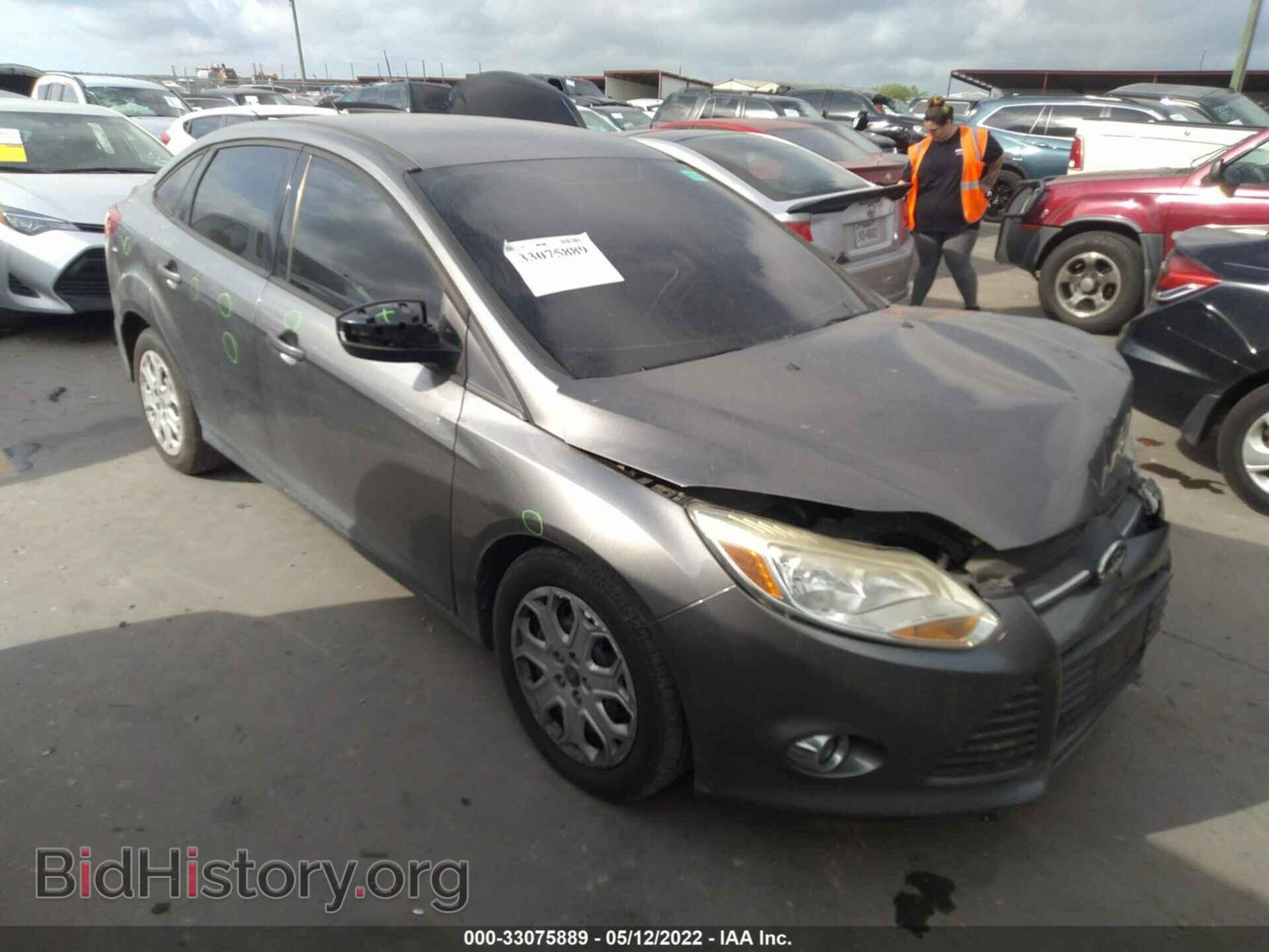 Photo 1FAHP3F29CL312772 - FORD FOCUS 2012