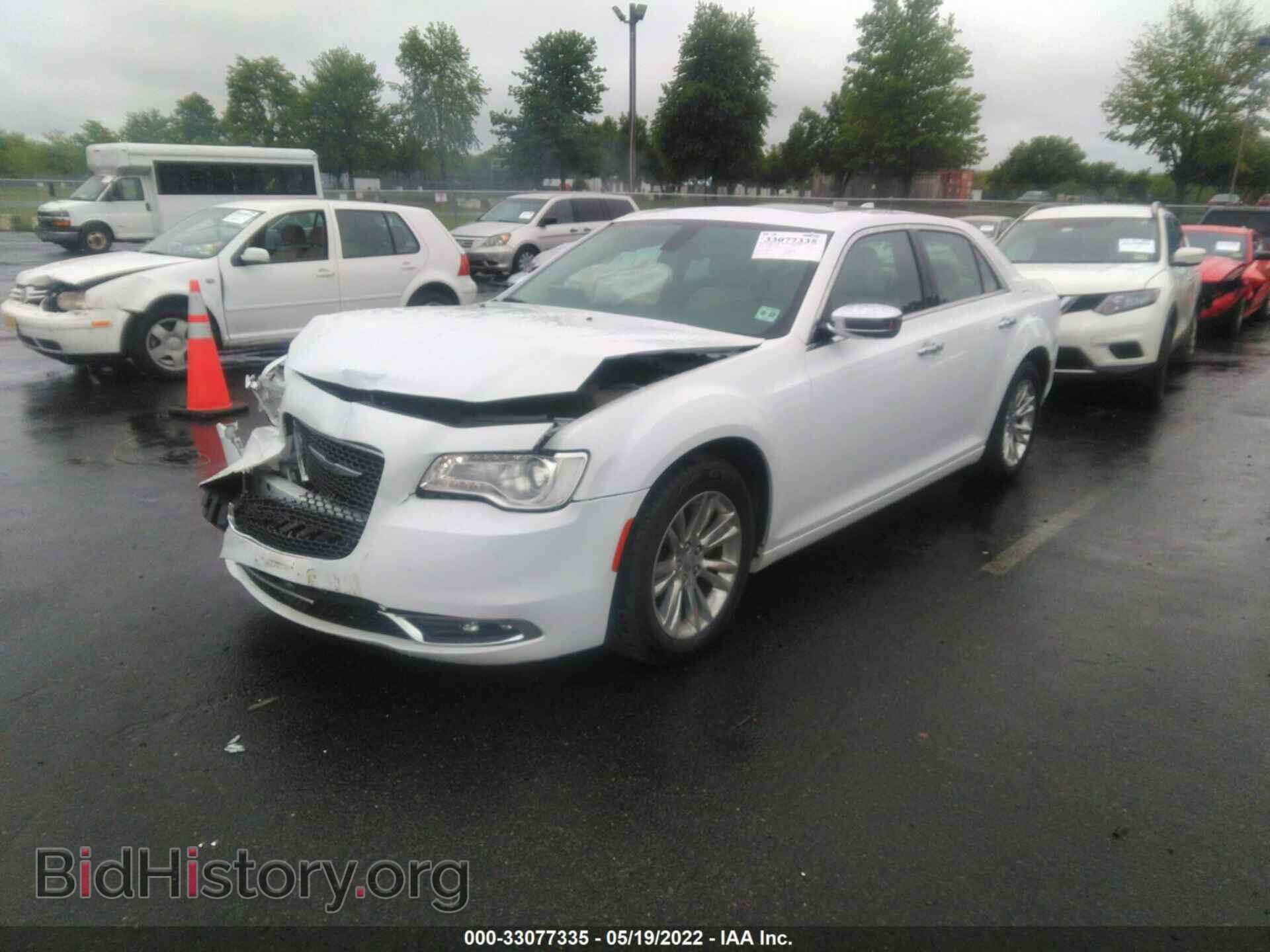 2017 CHRYSLER 300 - VIN: 2C3CCAEGXHH616204 - Фото 2