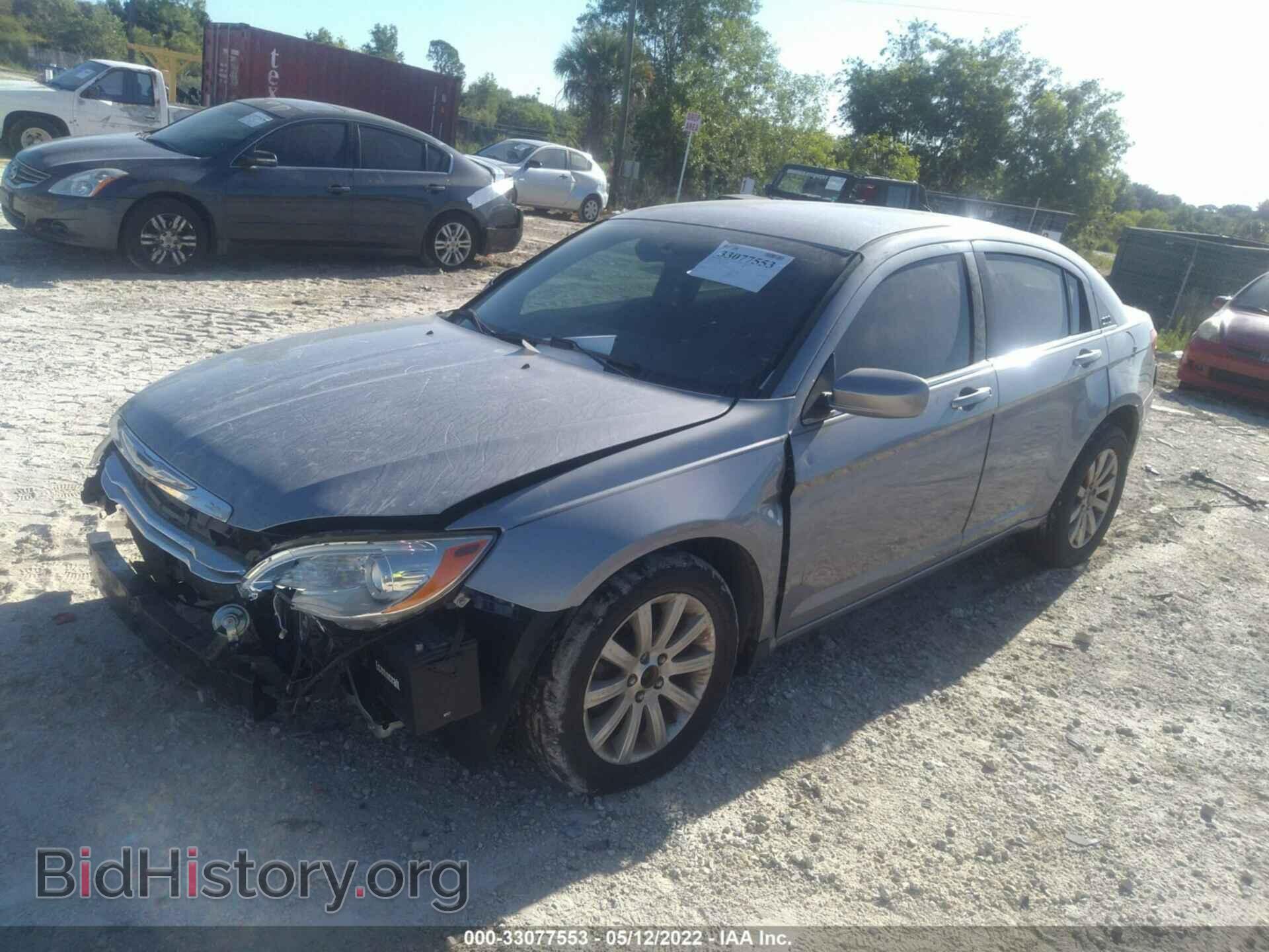 2013 CHRYSLER 200 - VIN: 1C3CCBBB4DN629868 - Photo 2
