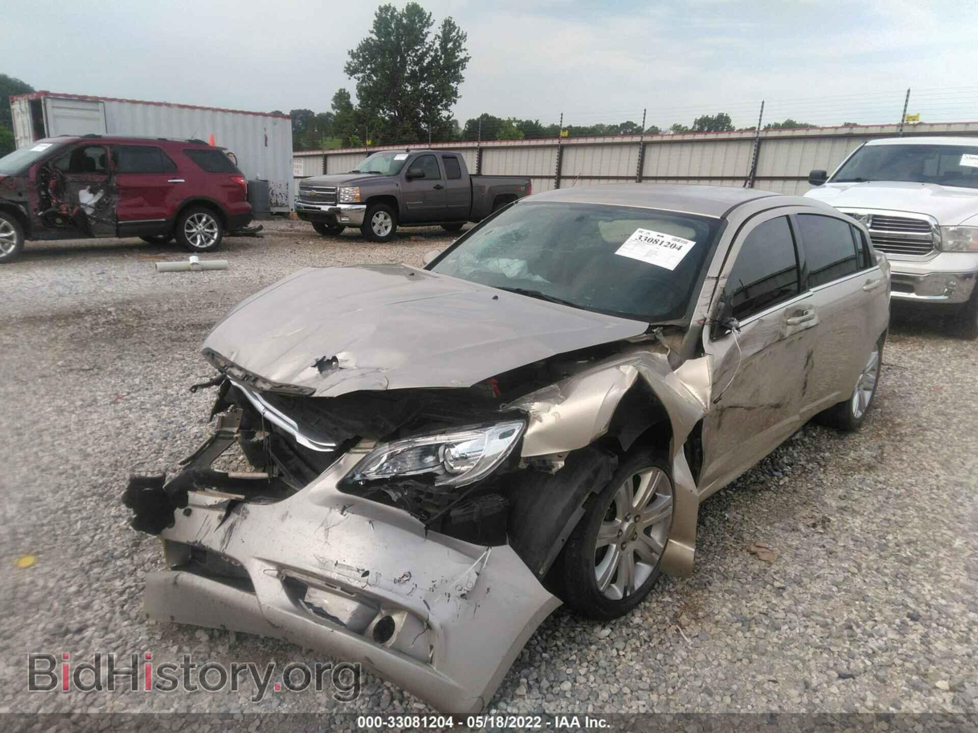 2013 CHRYSLER 200 - VIN: 1C3CCBBB9DN734874 - Photo 2