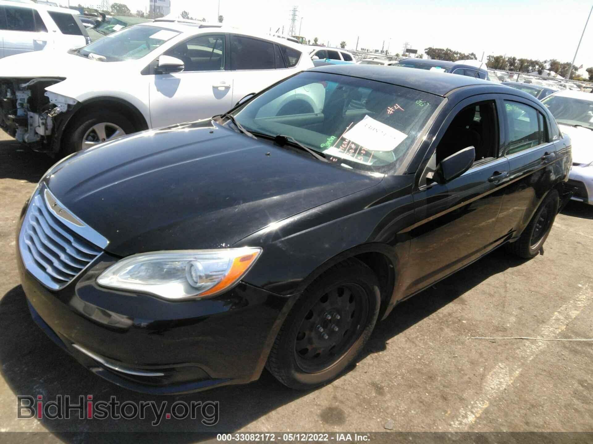 2013 CHRYSLER 200 - VIN: 1C3CCBAB8DN686298 - Фото 2