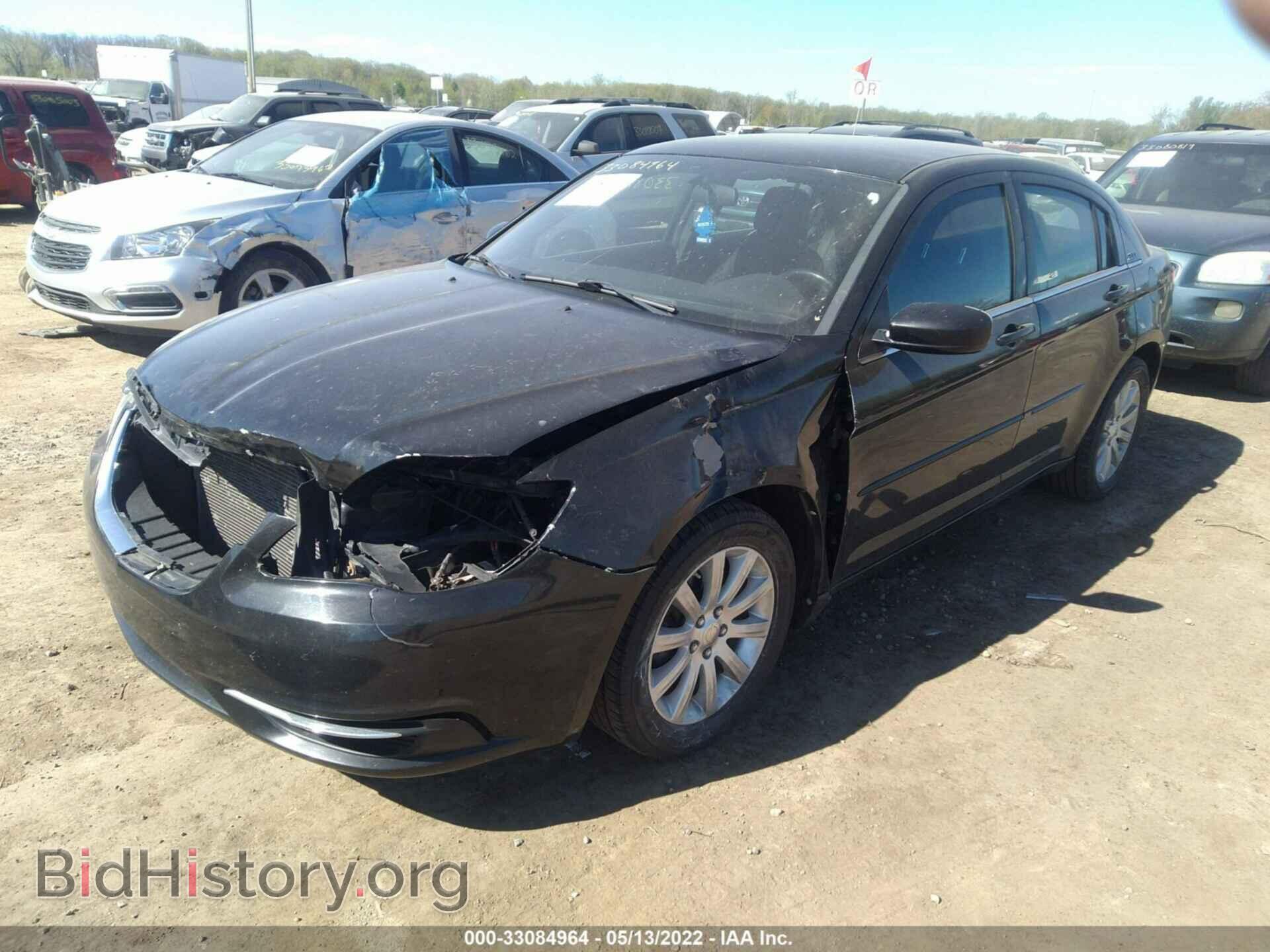 2013 CHRYSLER 200 - VIN: 1C3CCBBB7DN714302 - Photo 2