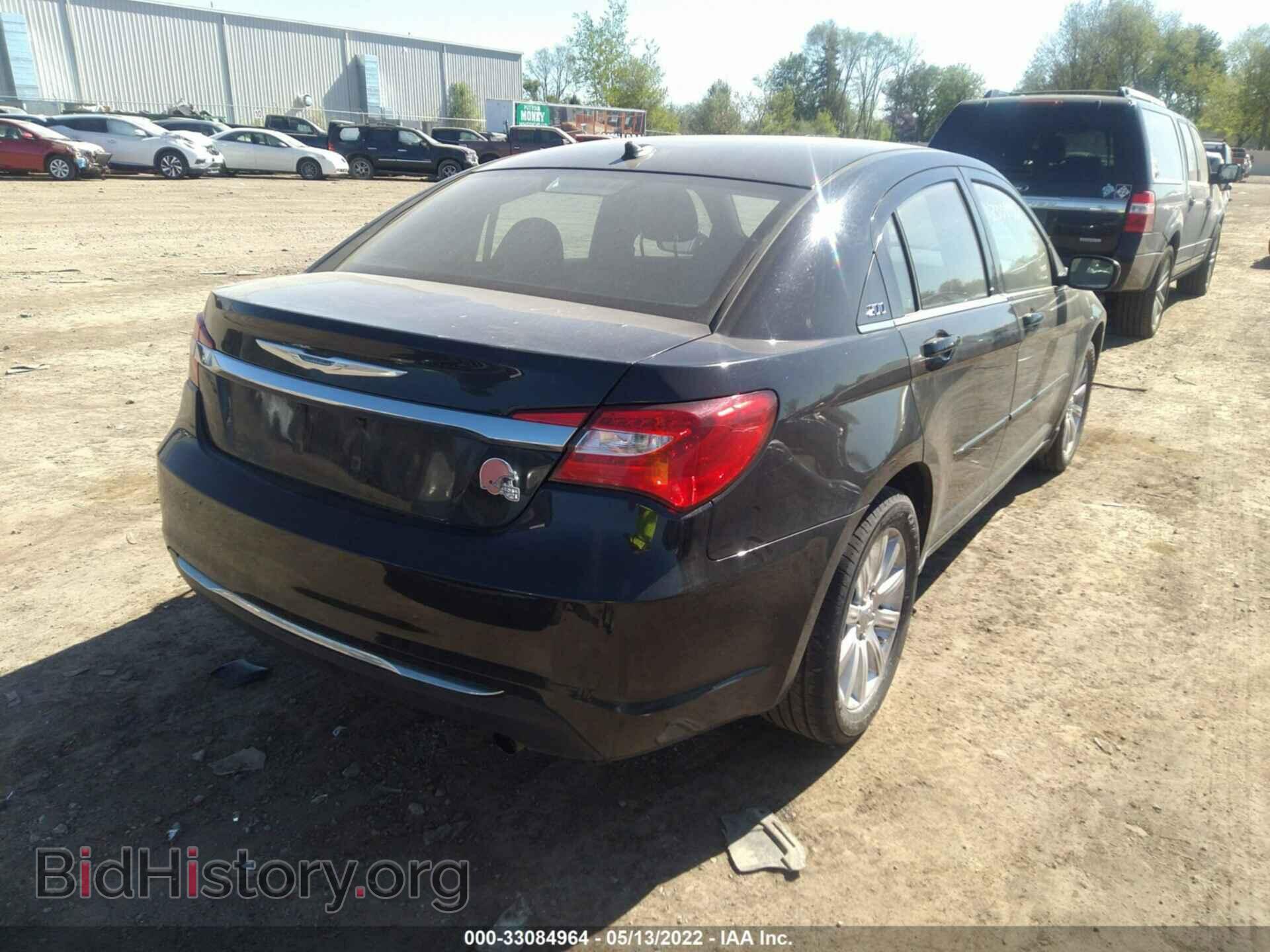 2013 CHRYSLER 200 - VIN: 1C3CCBBB7DN714302 - Photo 4