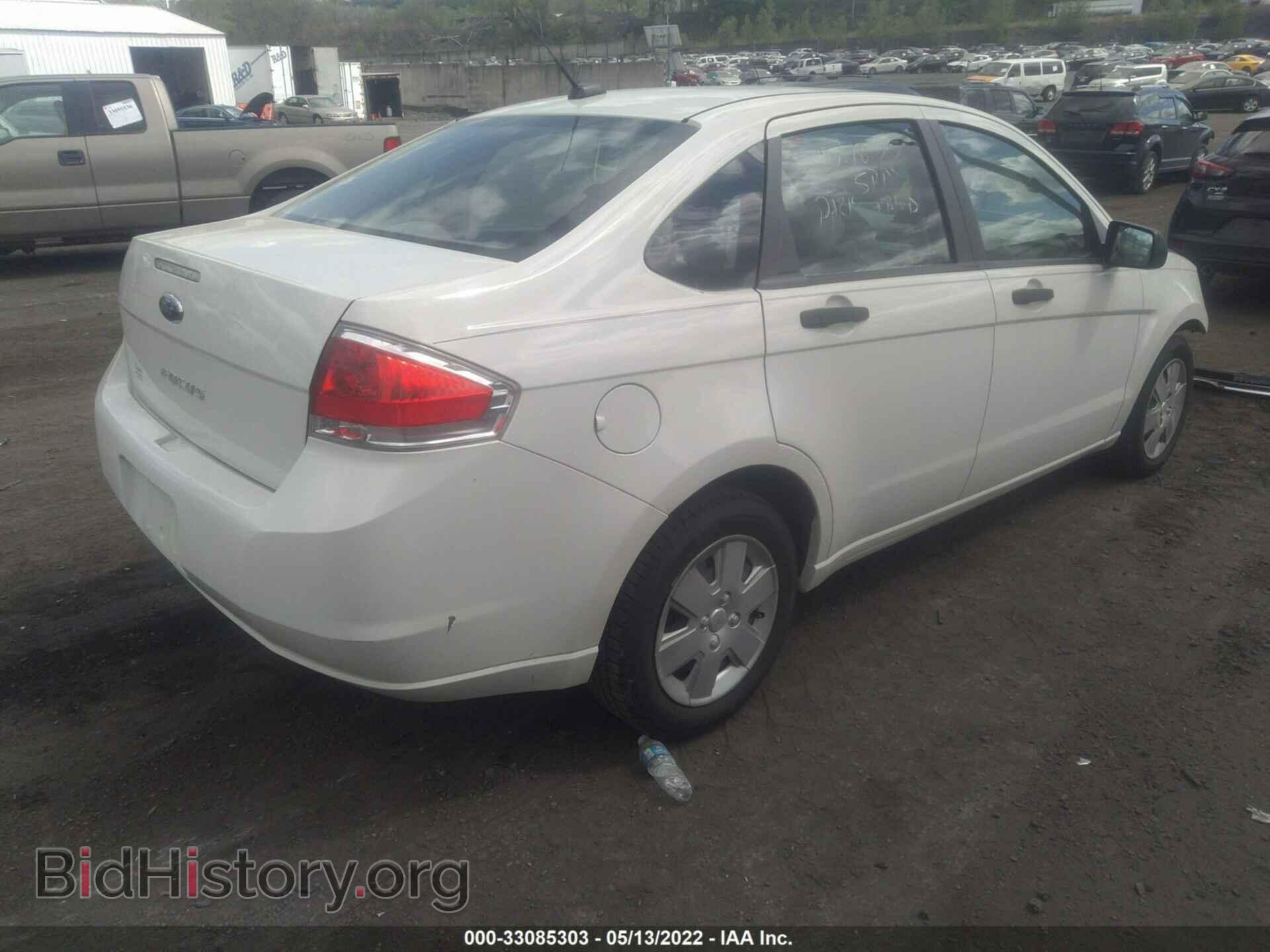 2011 FORD FOCUS - VIN: 1FAHP3EN6BW103577 - Photo 4