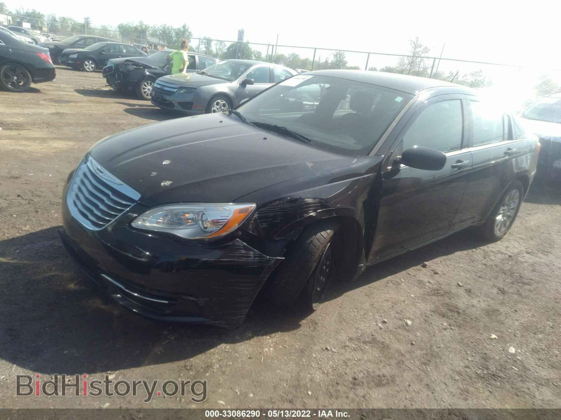 2012 CHRYSLER 200 - VIN: 1C3CCBAB1CN229282 - Фото 2