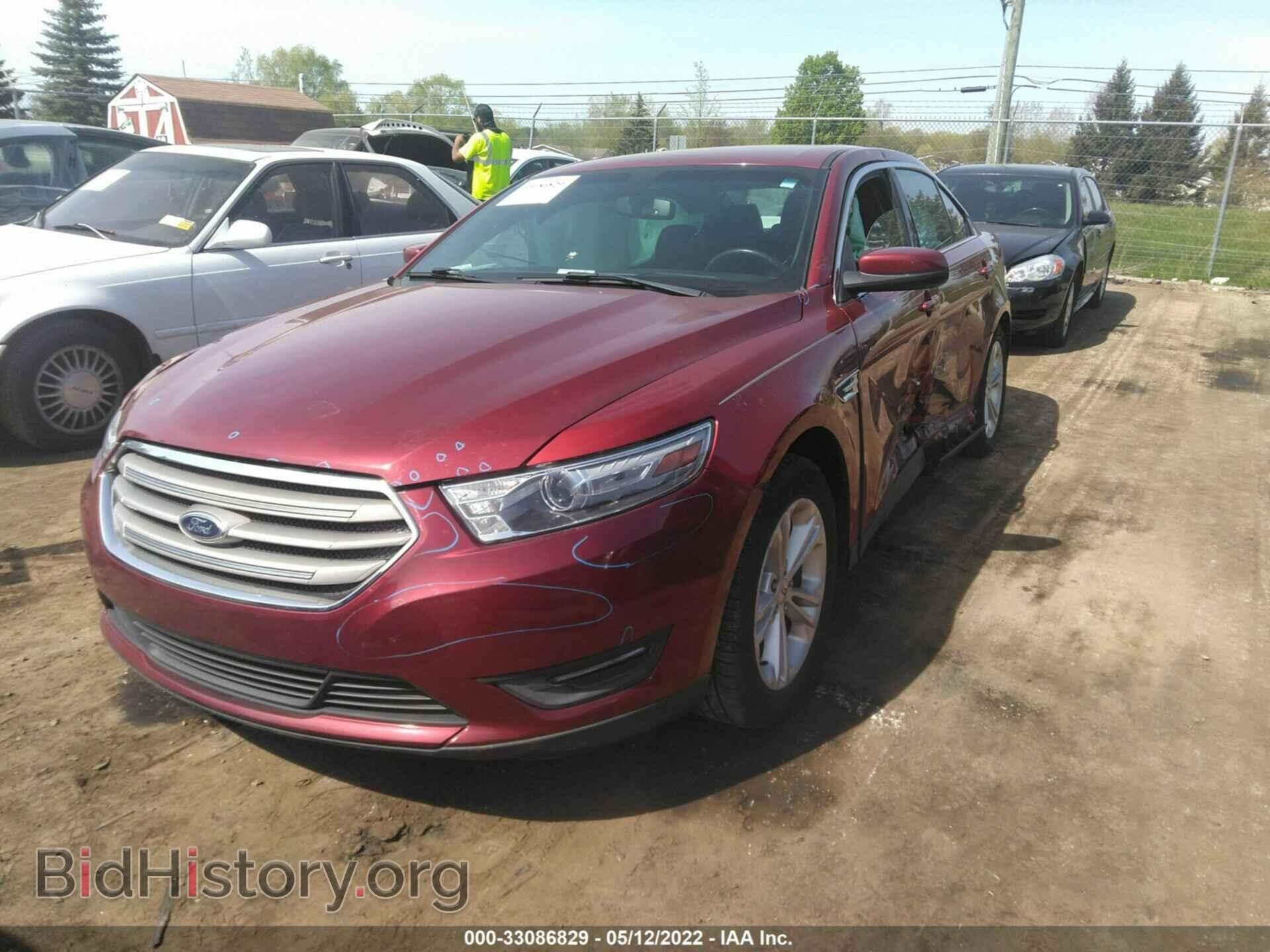 2013 FORD TAURUS - VIN: 1FAHP2H88DG147772 - Фото 2