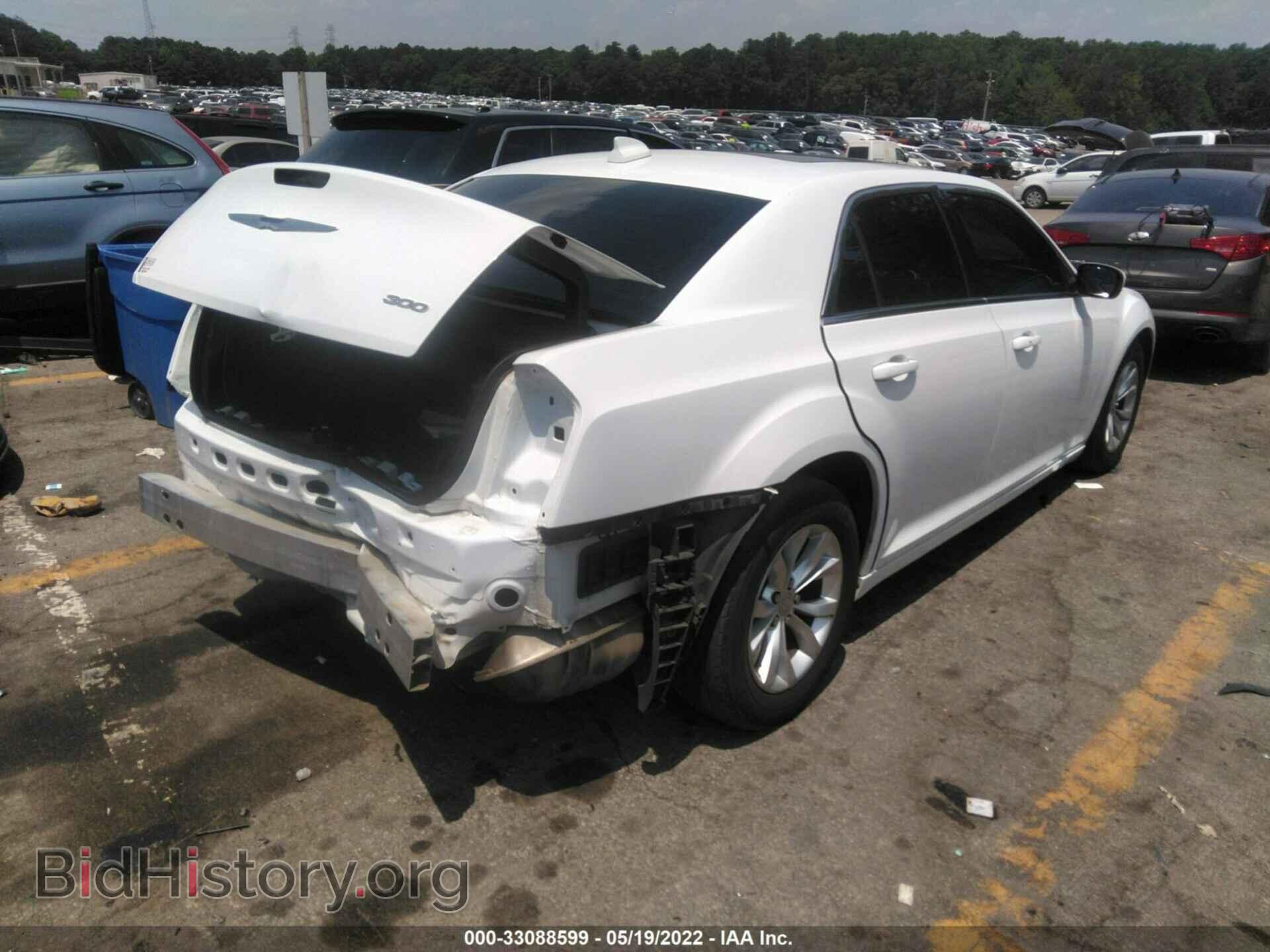 2015 CHRYSLER 300 - VIN: 2C3CCAAG7FH930492 - Фото 4