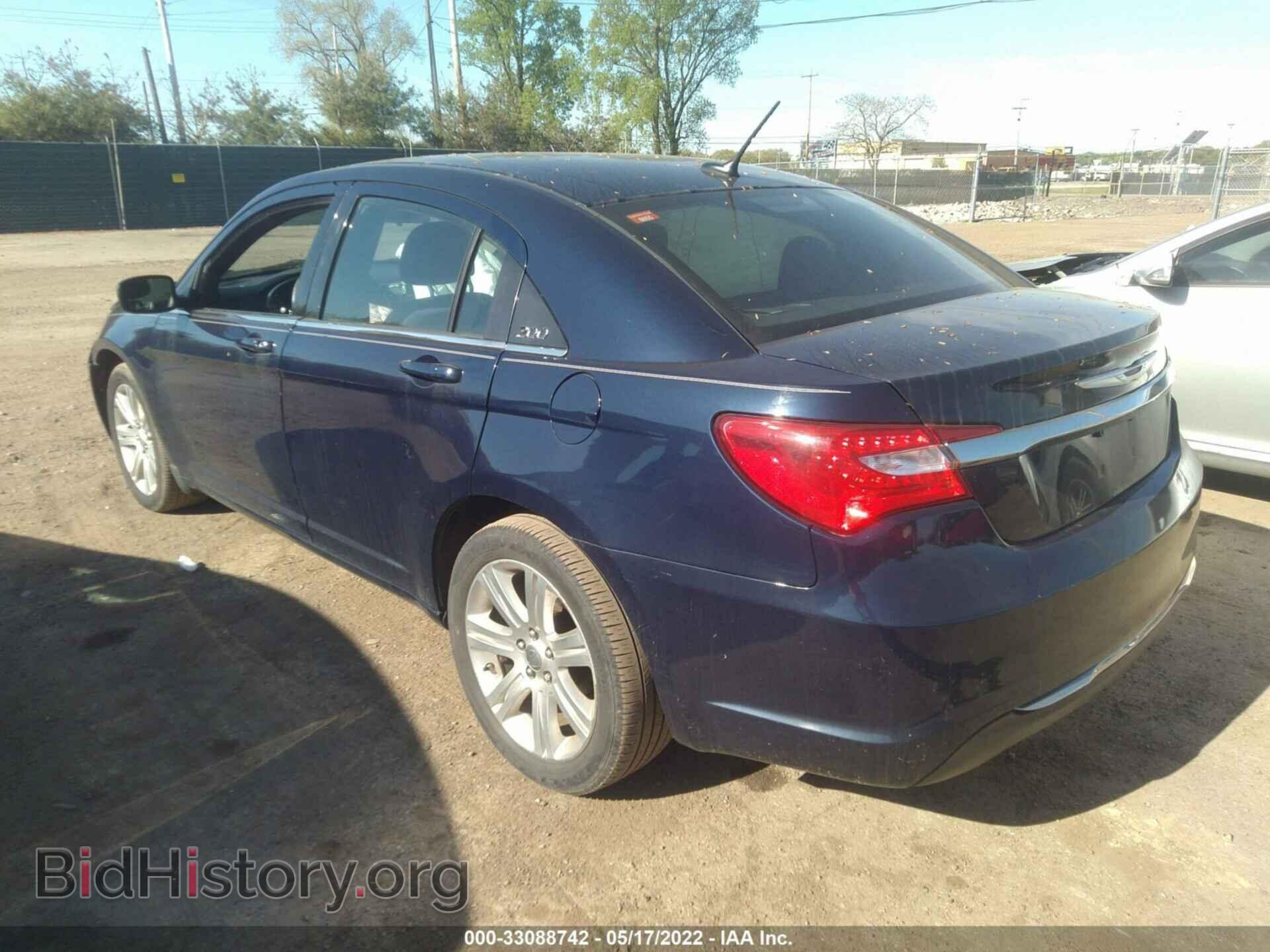 2013 CHRYSLER 200 - VIN: 1C3CCBAB3DN660319 - Photo 3