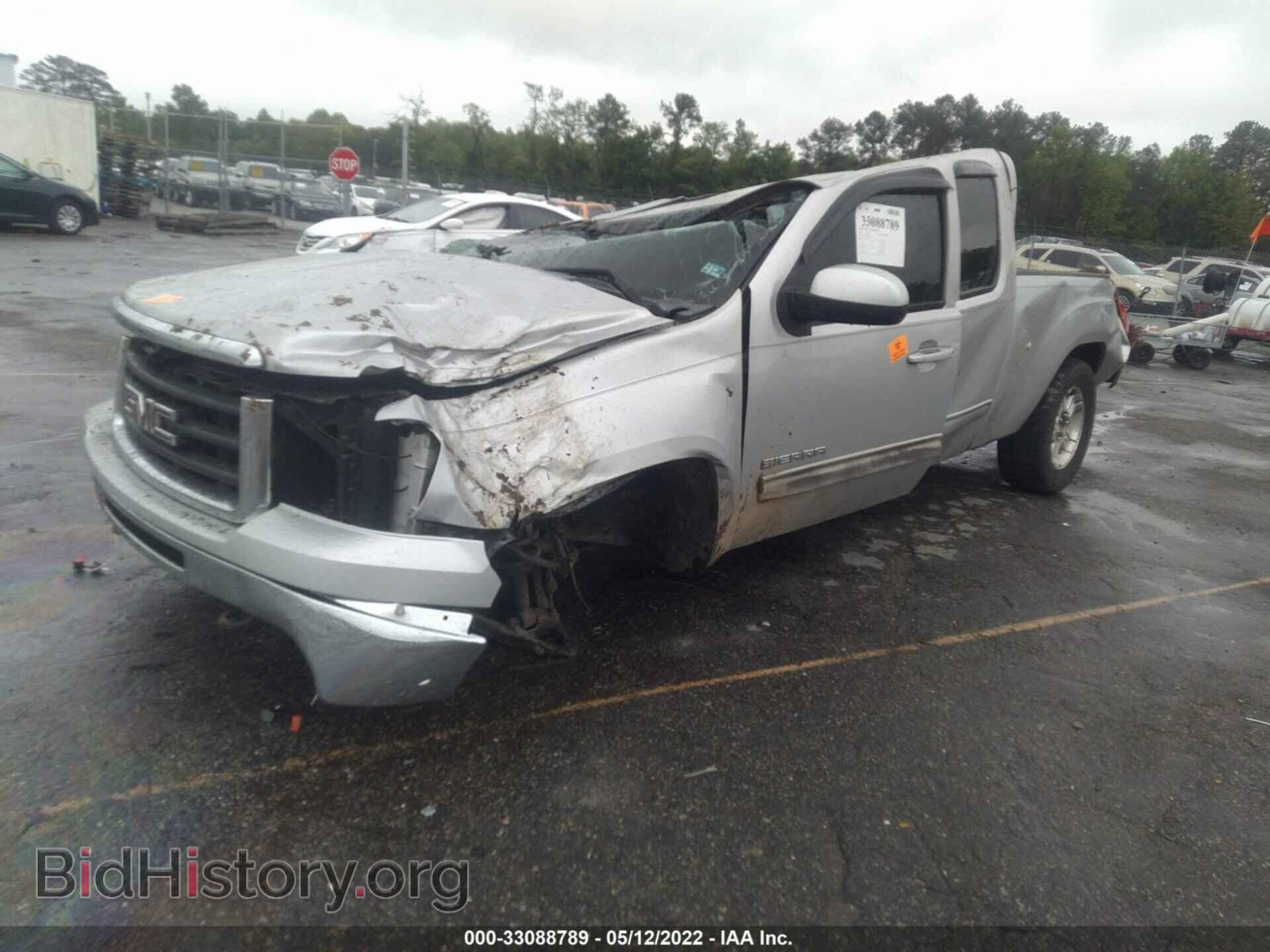 2010 GMC SIERRA 1500 - VIN: 1GTSKWE38AZ252116 - Фото 2