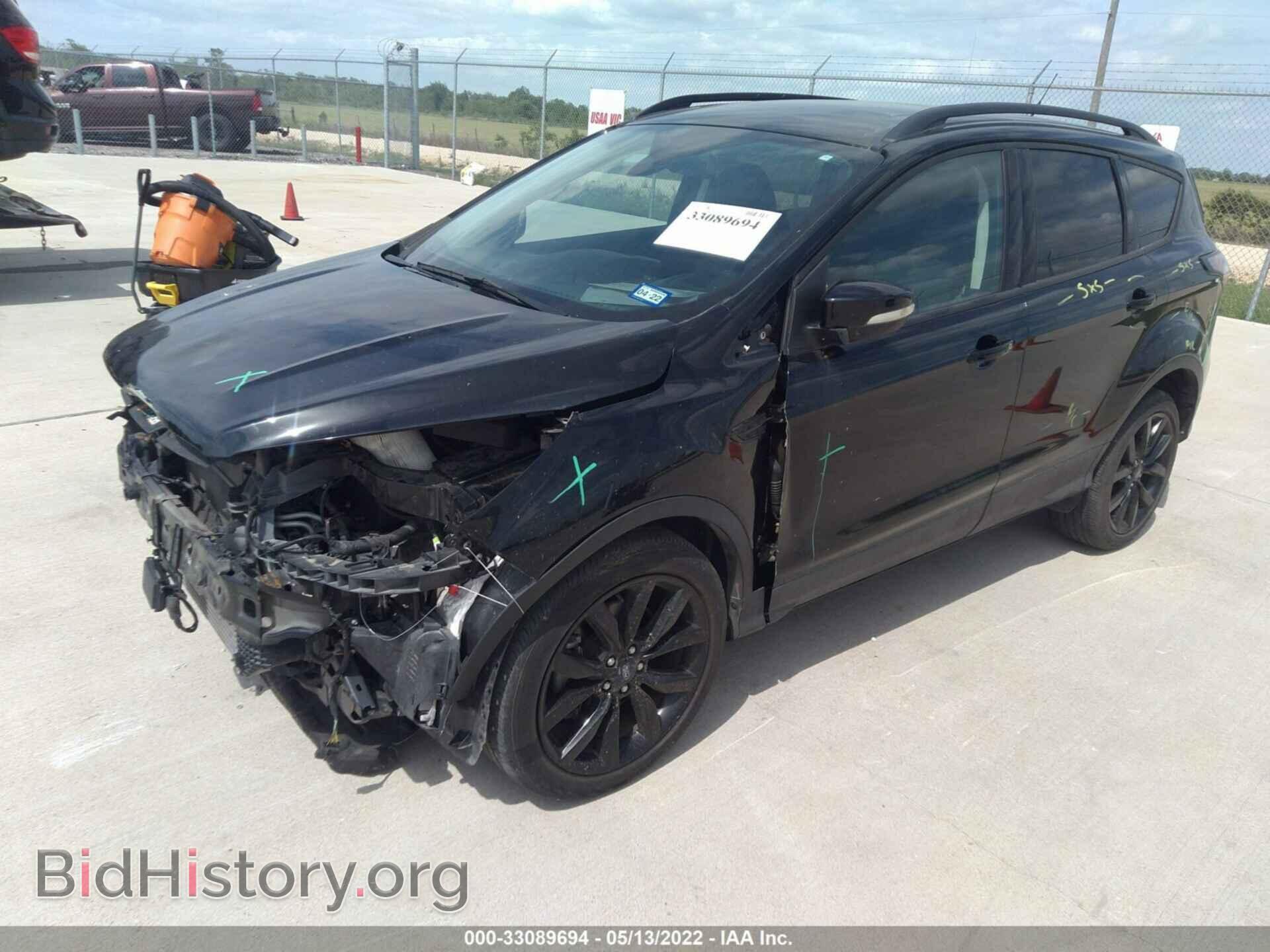 2017 FORD ESCAPE - VIN: 1FMCU0J93HUB86597 - Фото 2